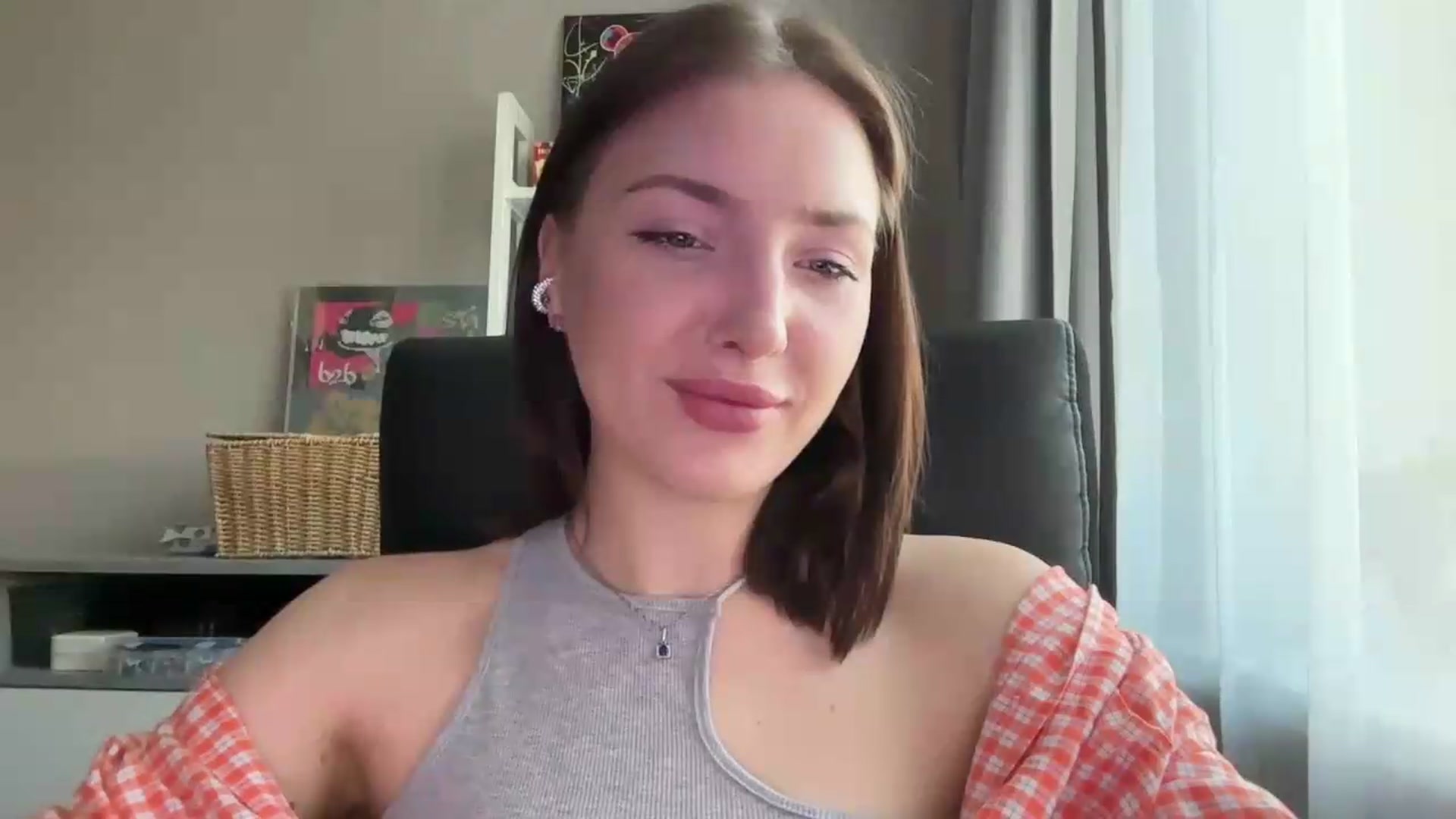 Gallery image thumbnail from Di_Pearl's myfreecams stream on, 05/28/2026, 15:08 image 11 of 20