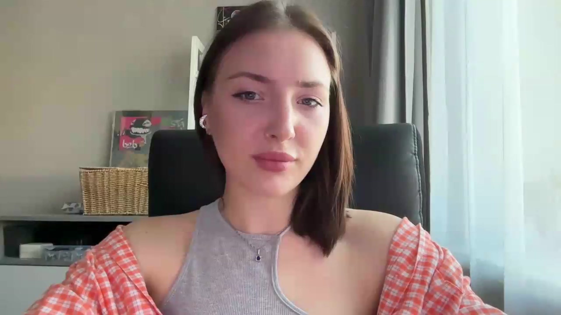 Gallery image thumbnail from Di_Pearl's myfreecams stream on, 05/28/2026, 15:08 image 17 of 20