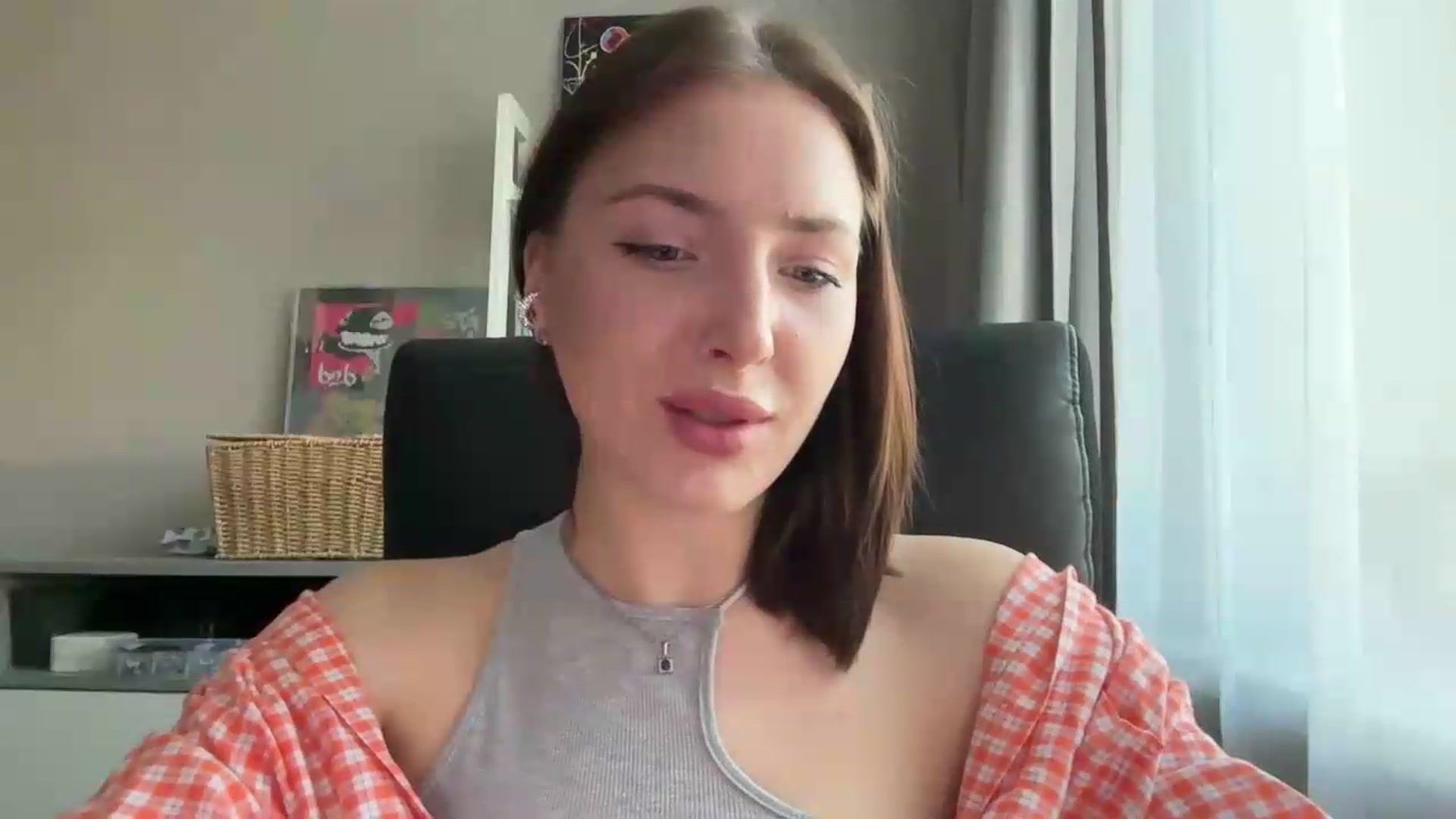 Gallery image thumbnail from Di_Pearl's myfreecams stream on, 05/28/2026, 15:08 image 15 of 20