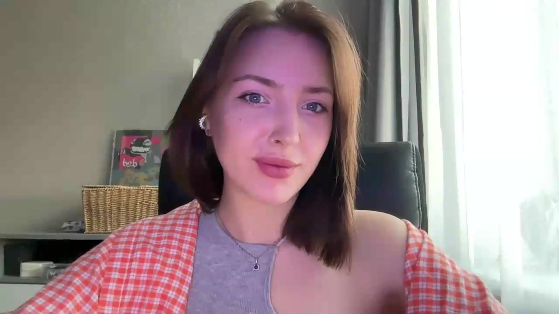 Gallery image thumbnail from Di_Pearl's myfreecams stream on, 05/28/2026, 16:17 image 13 of 20
