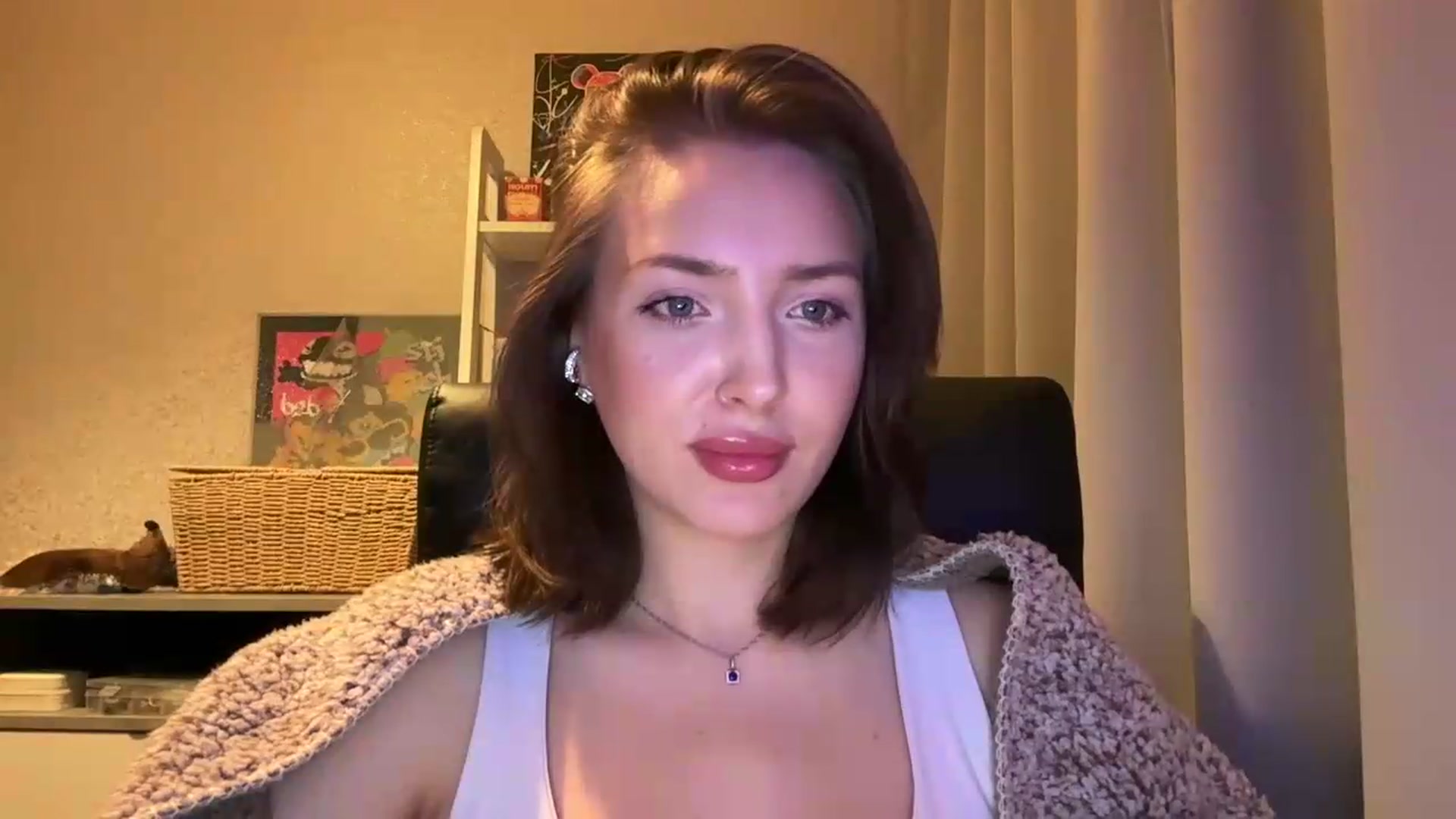 Gallery image thumbnail from Di_Pearl's myfreecams stream on, 05/29/2026, 22:35 image 5 of 20