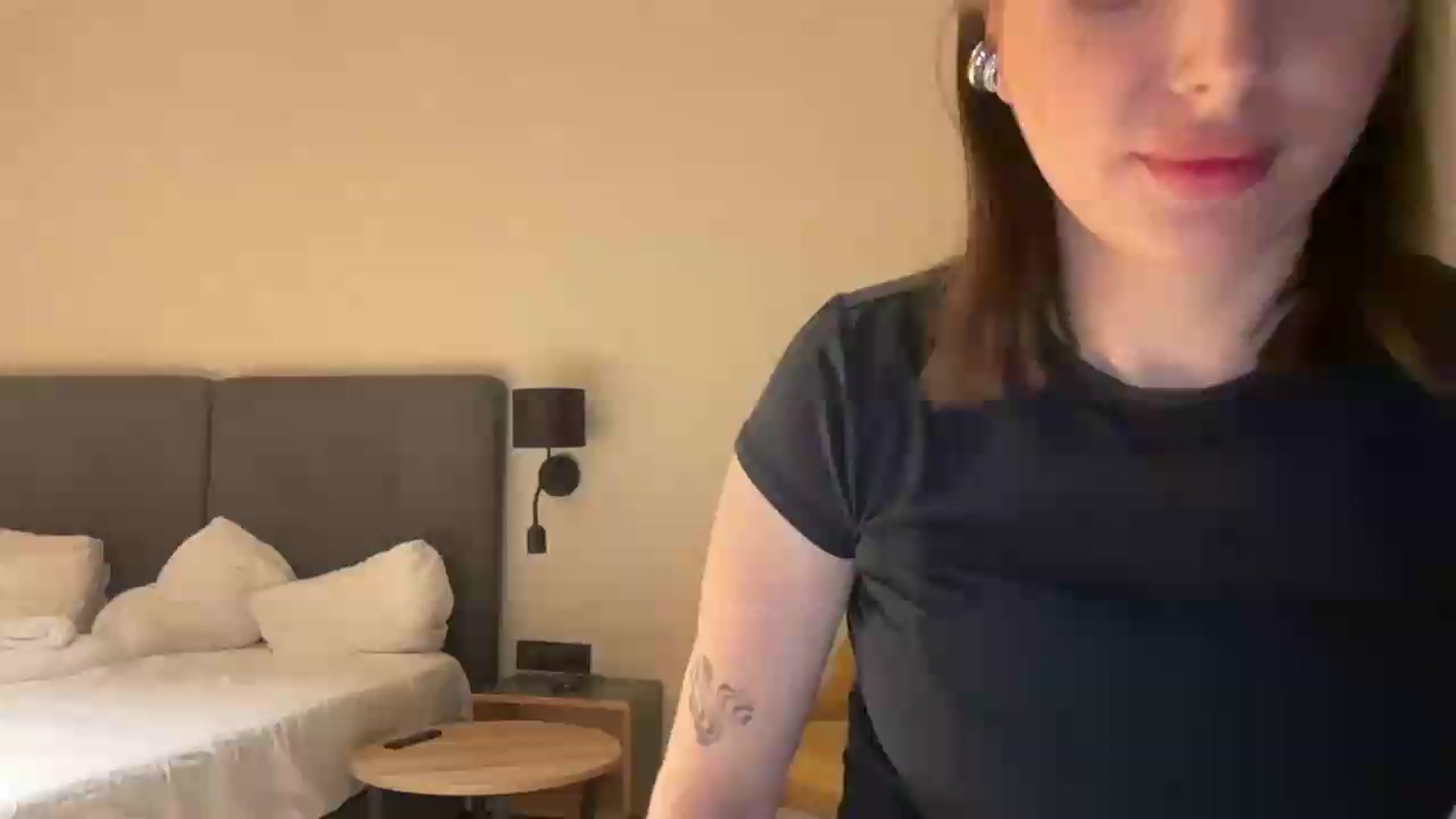 Gallery image thumbnail from Di_Pearl's myfreecams stream on, 06/01/2026, 15:50 image 2 of 20