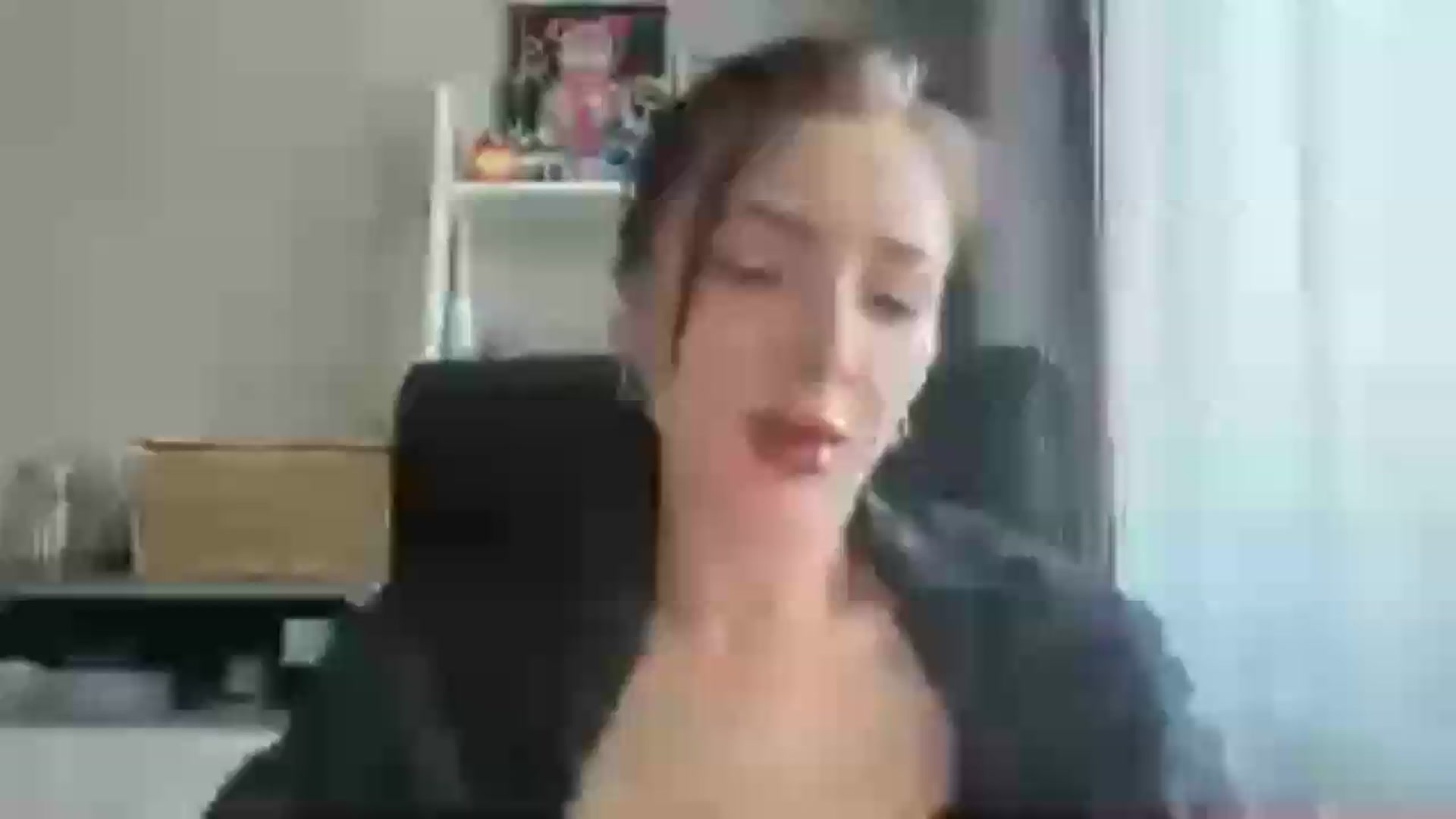 Gallery image thumbnail from Di_Pearl's myfreecams stream on, 06/05/2026, 14:23 image 14 of 20
