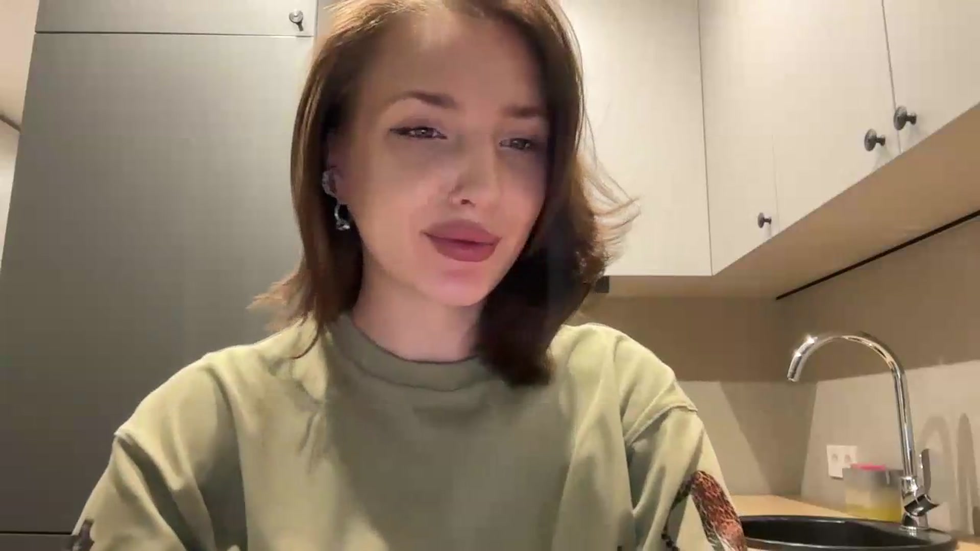 Gallery image thumbnail from Di_Pearl's myfreecams stream on, 06/10/2026, 22:24 image 3 of 20