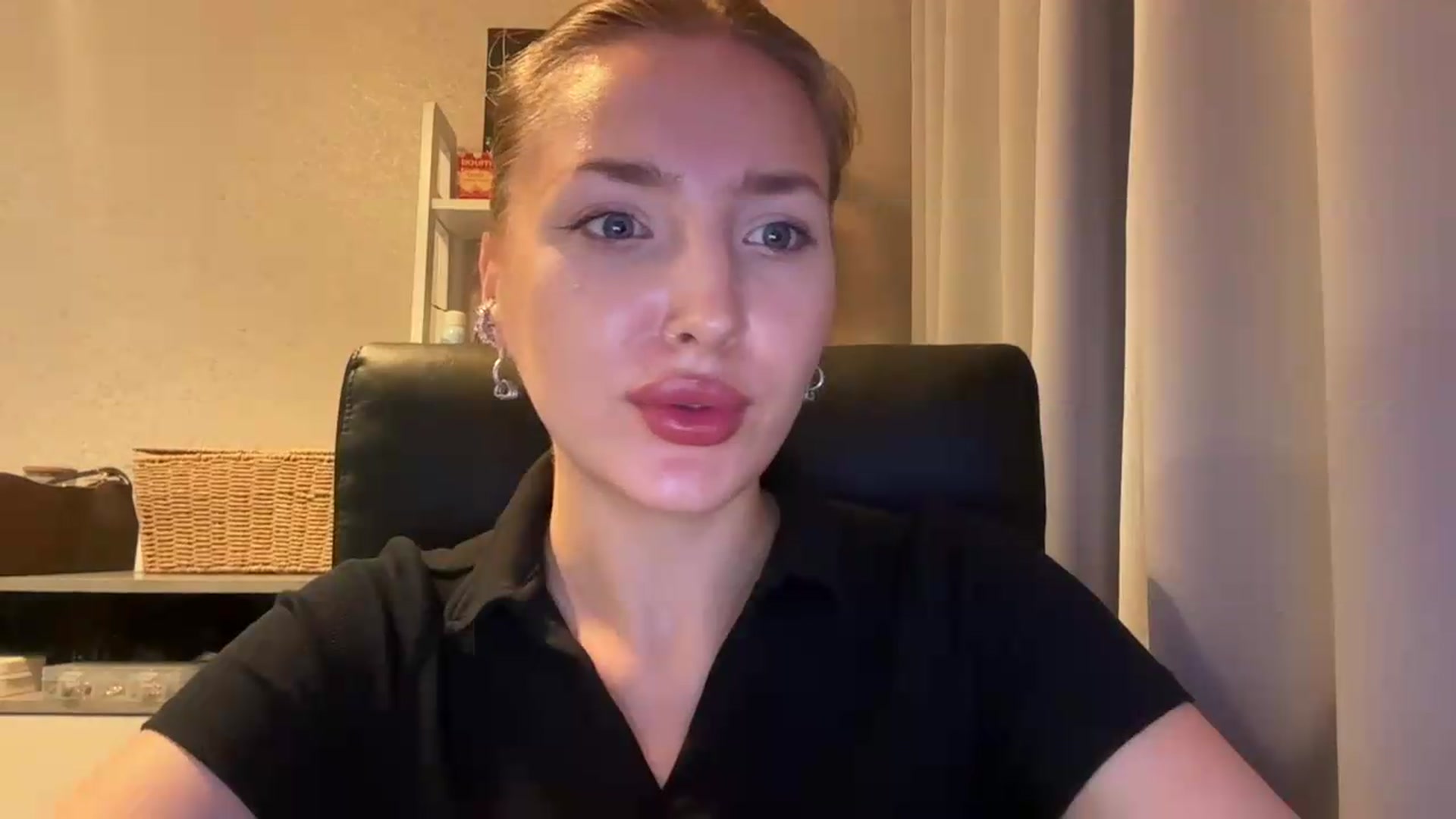 Gallery image thumbnail from Di_Pearl's myfreecams stream on, 06/12/2026, 22:09 image 18 of 20