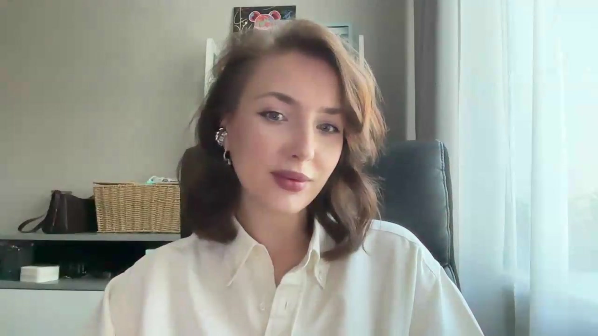 Gallery image thumbnail from Di_Pearl's myfreecams stream on, 06/13/2026, 14:37 image 4 of 20
