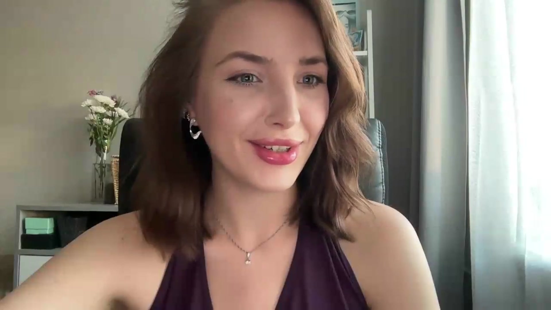 Gallery image thumbnail from Di_Pearl's myfreecams stream on, 06/19/2026, 16:14 image 18 of 20