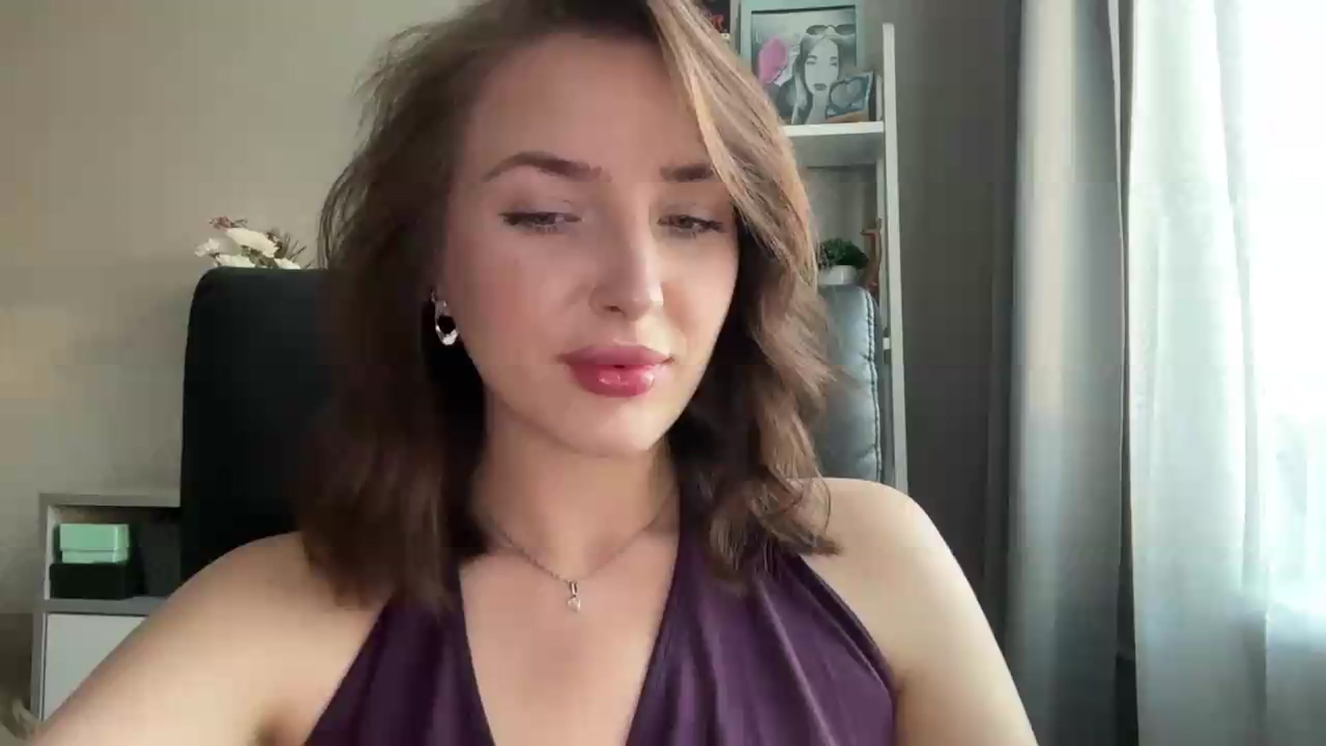 Gallery image thumbnail from Di_Pearl's myfreecams stream on, 06/19/2026, 16:14 image 19 of 20