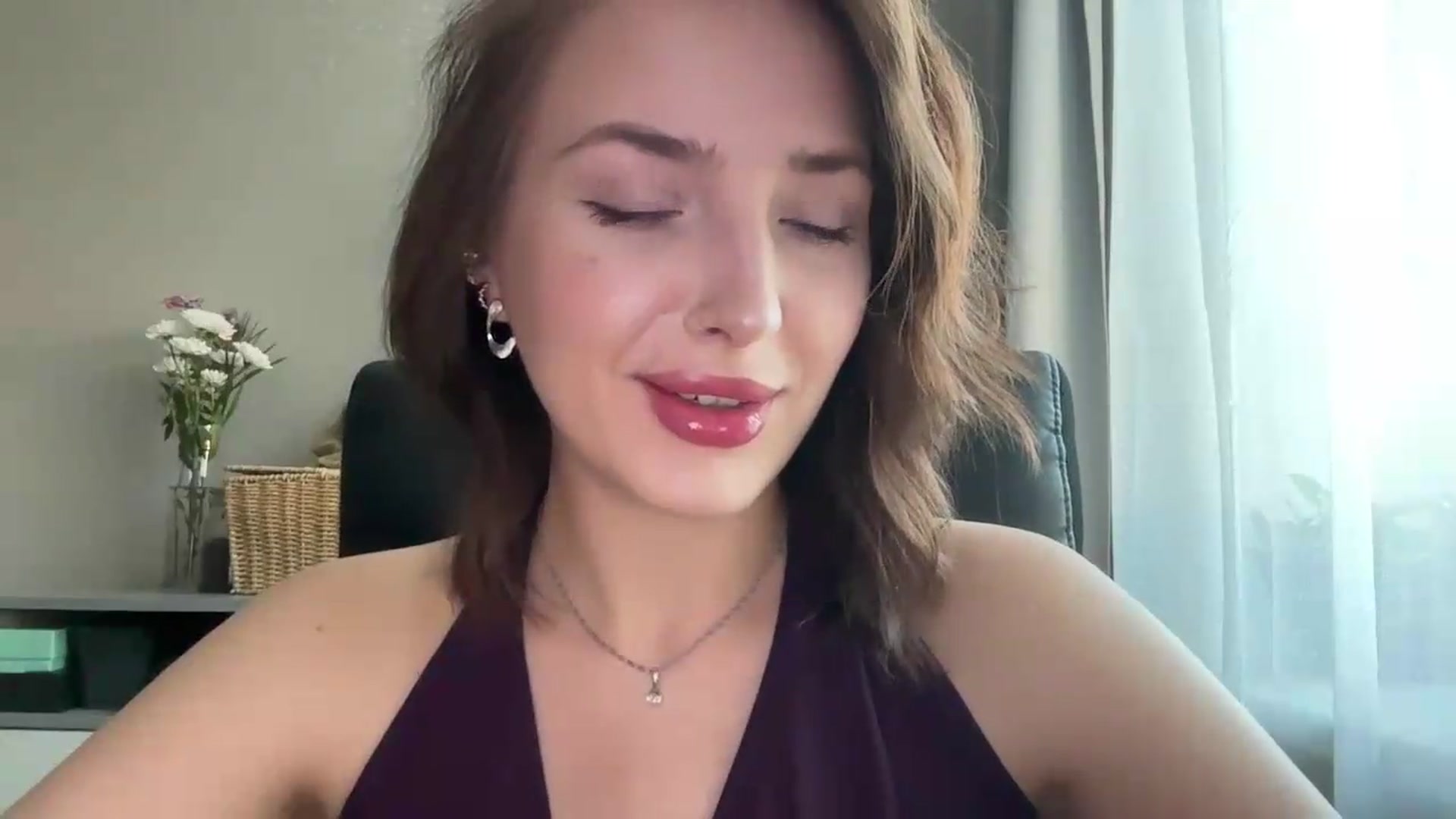 Gallery image thumbnail from Di_Pearl's myfreecams stream on, 06/19/2026, 16:14 image 10 of 20