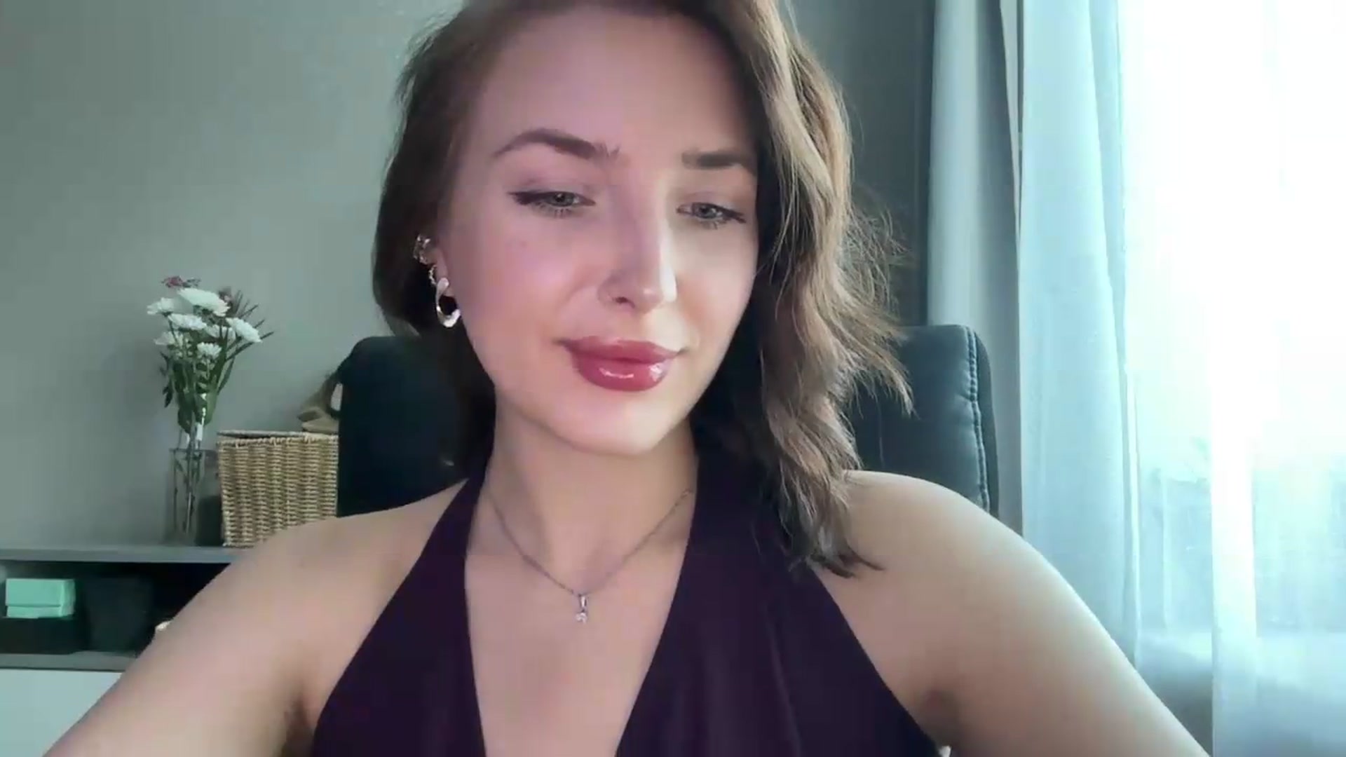 Gallery image thumbnail from Di_Pearl's myfreecams stream on, 06/19/2026, 16:14 image 9 of 20