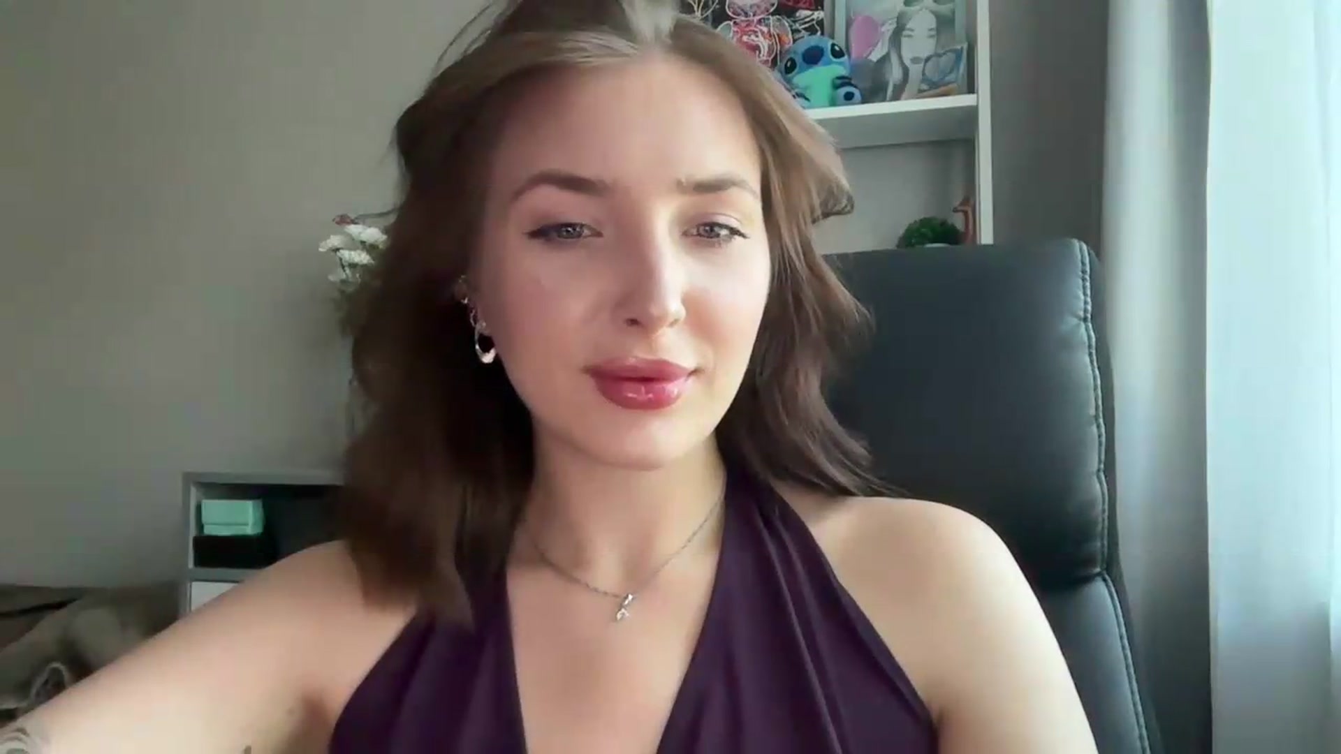 Gallery image thumbnail from Di_Pearl's myfreecams stream on, 06/19/2026, 16:14 image 6 of 20