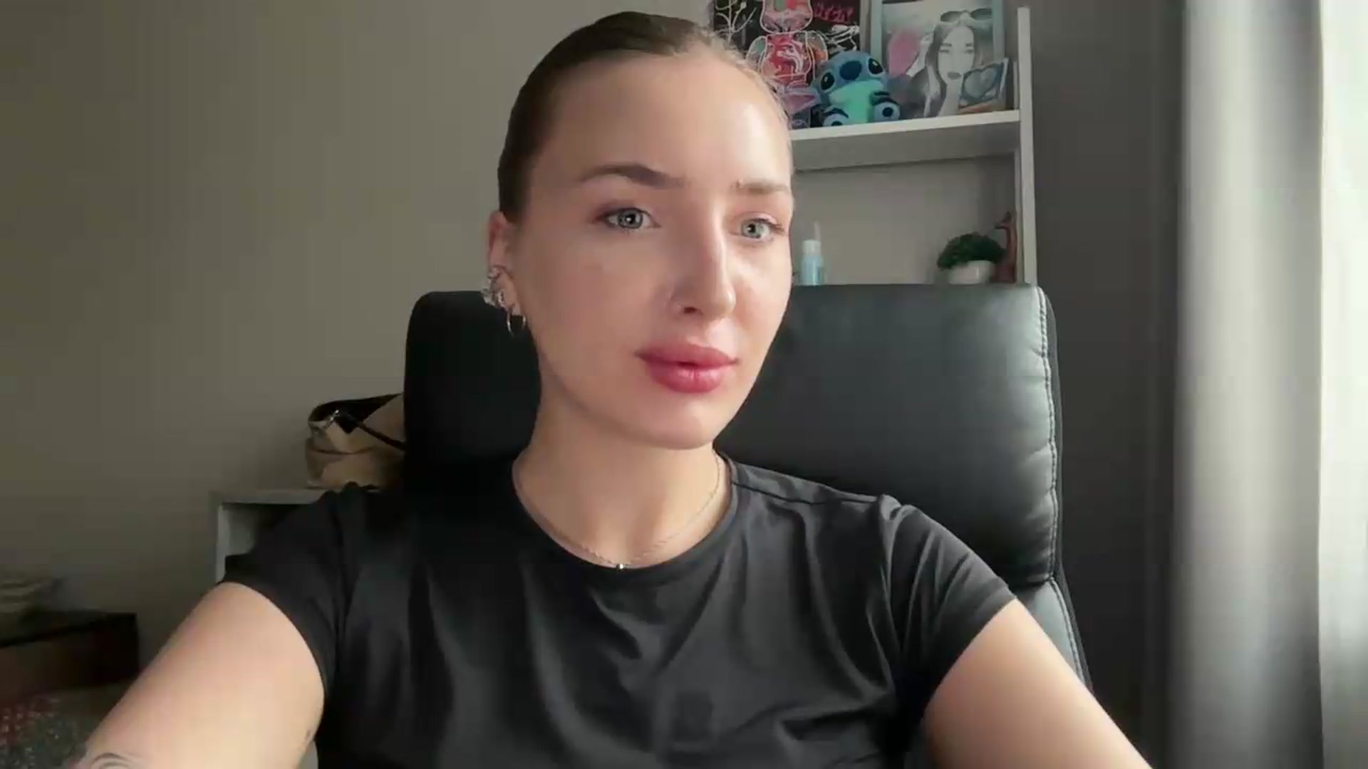 Gallery image thumbnail from Di_Pearl's myfreecams stream on, 06/23/2026, 16:18 image 20 of 20