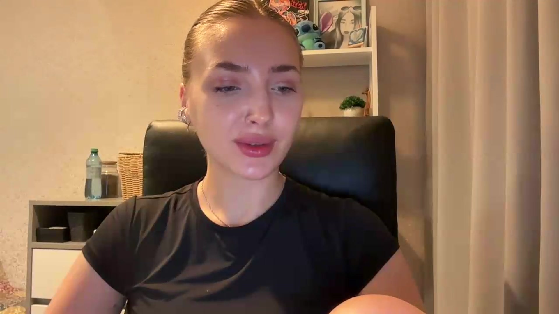 Gallery image thumbnail from Di_Pearl's myfreecams stream on, 06/23/2026, 22:12 image 13 of 20