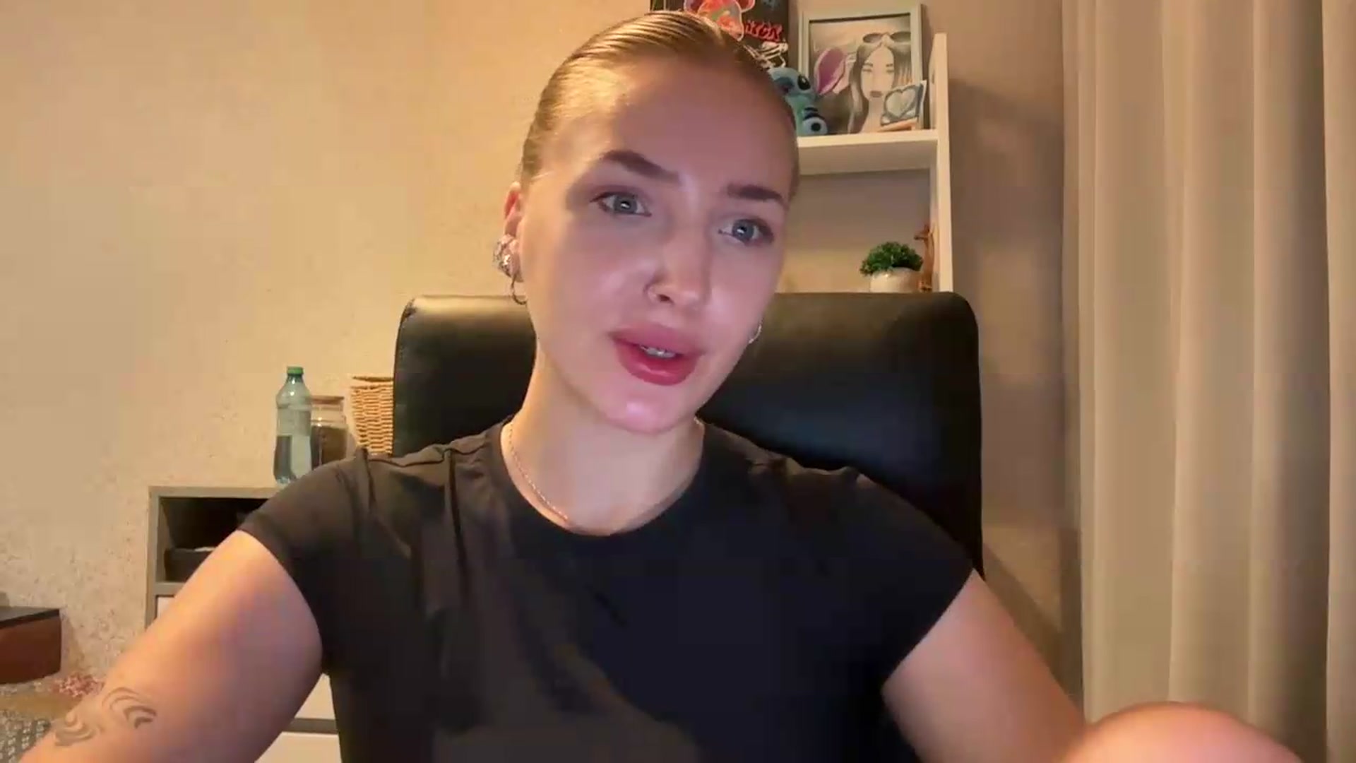Gallery image thumbnail from Di_Pearl's myfreecams stream on, 06/23/2026, 22:12 image 10 of 20