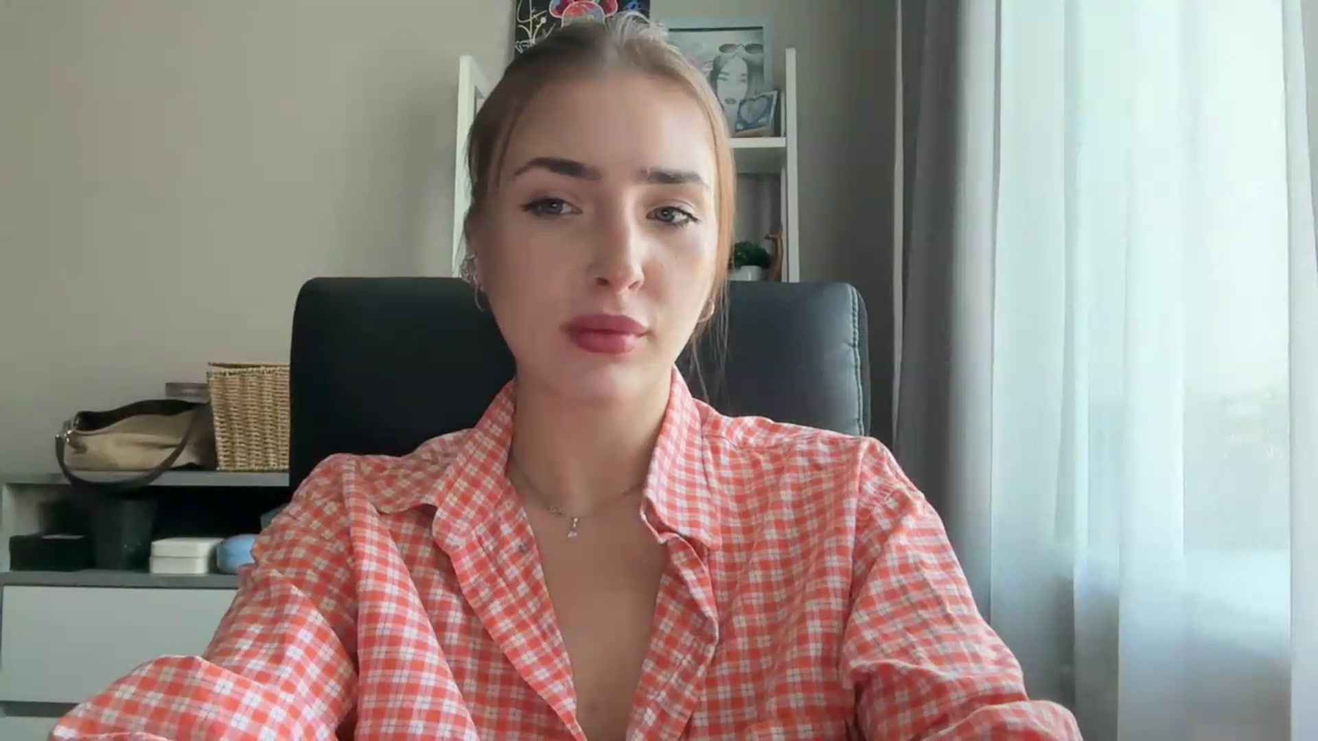 Gallery image thumbnail from Di_Pearl's myfreecams stream on, 06/24/2026, 14:42 image 2 of 20