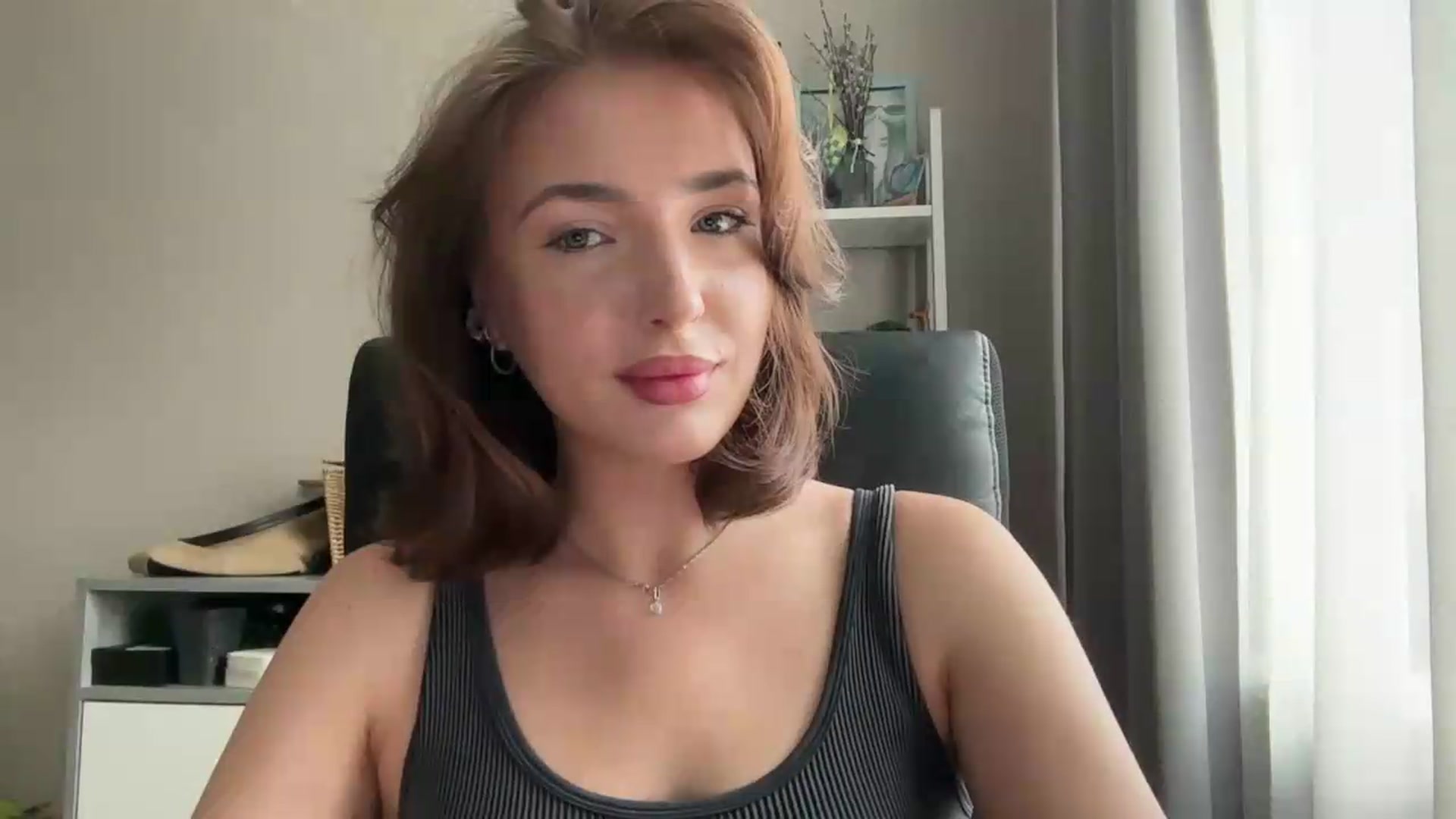 Gallery image thumbnail from Di_Pearl's myfreecams stream on, 06/27/2026, 12:26 image 8 of 20