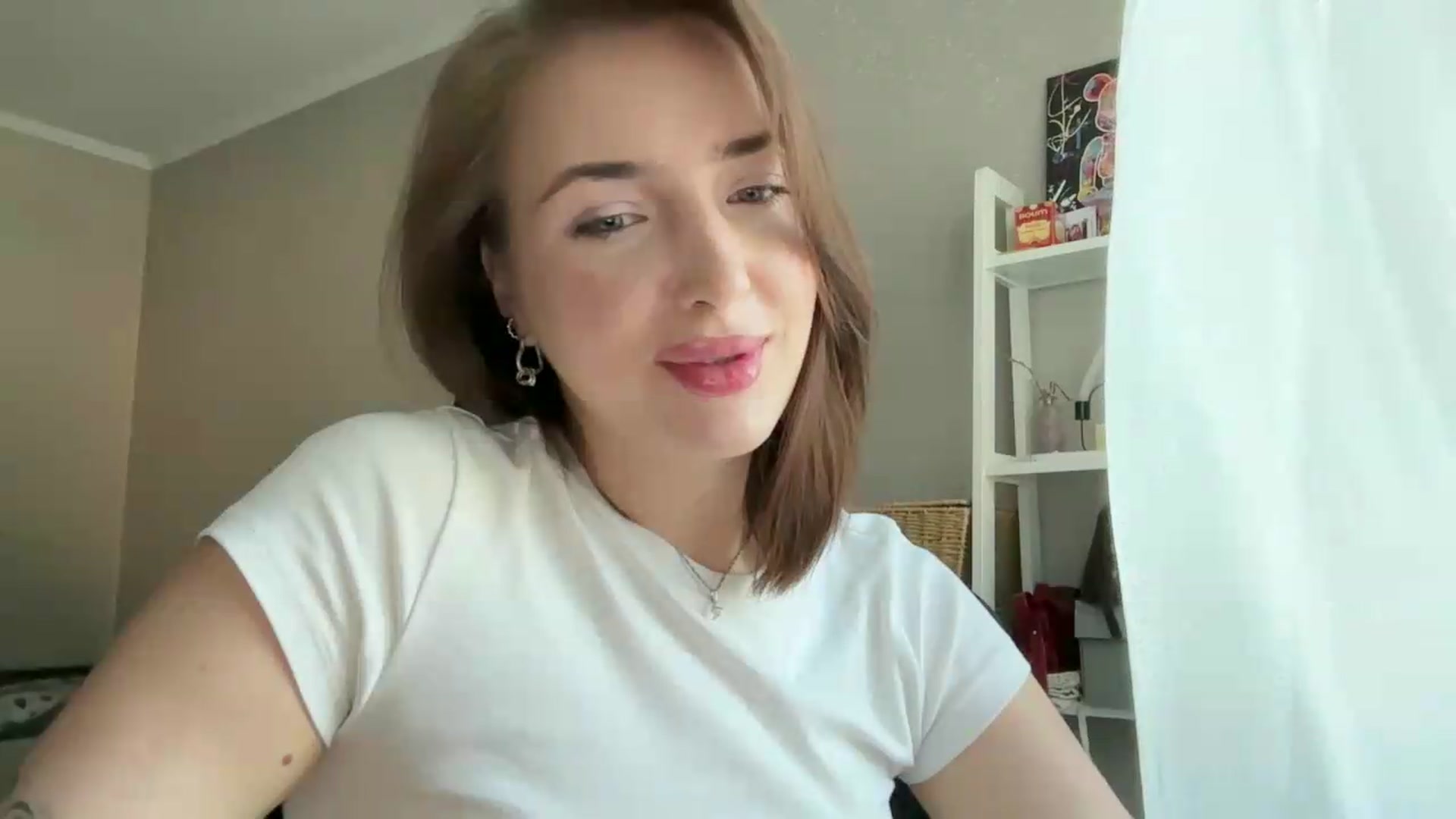 Gallery image thumbnail from Di_Pearl's myfreecams stream on, 07/02/2026, 16:17 image 7 of 20