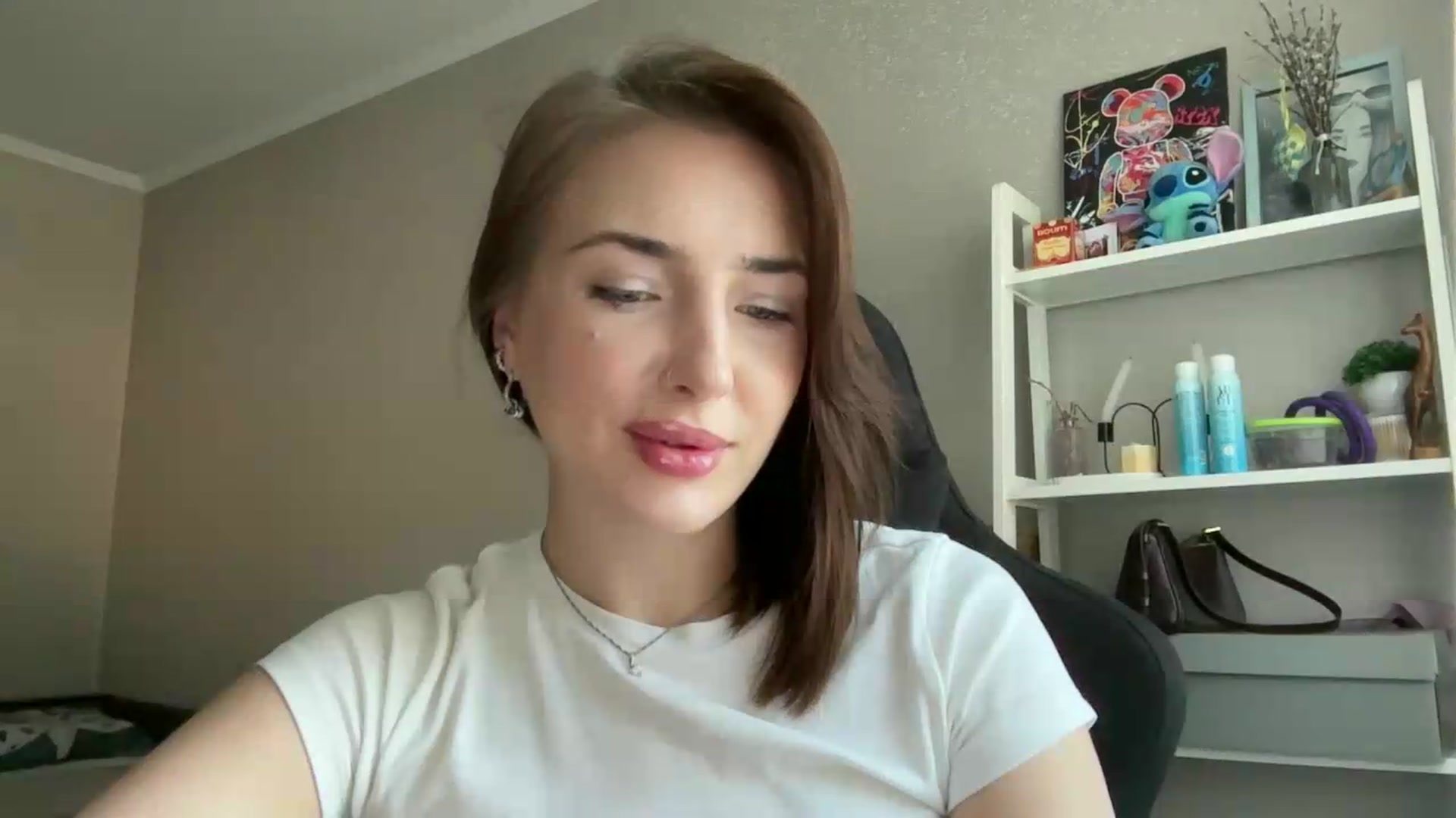 Gallery image thumbnail from Di_Pearl's myfreecams stream on, 07/02/2026, 16:17 image 4 of 20