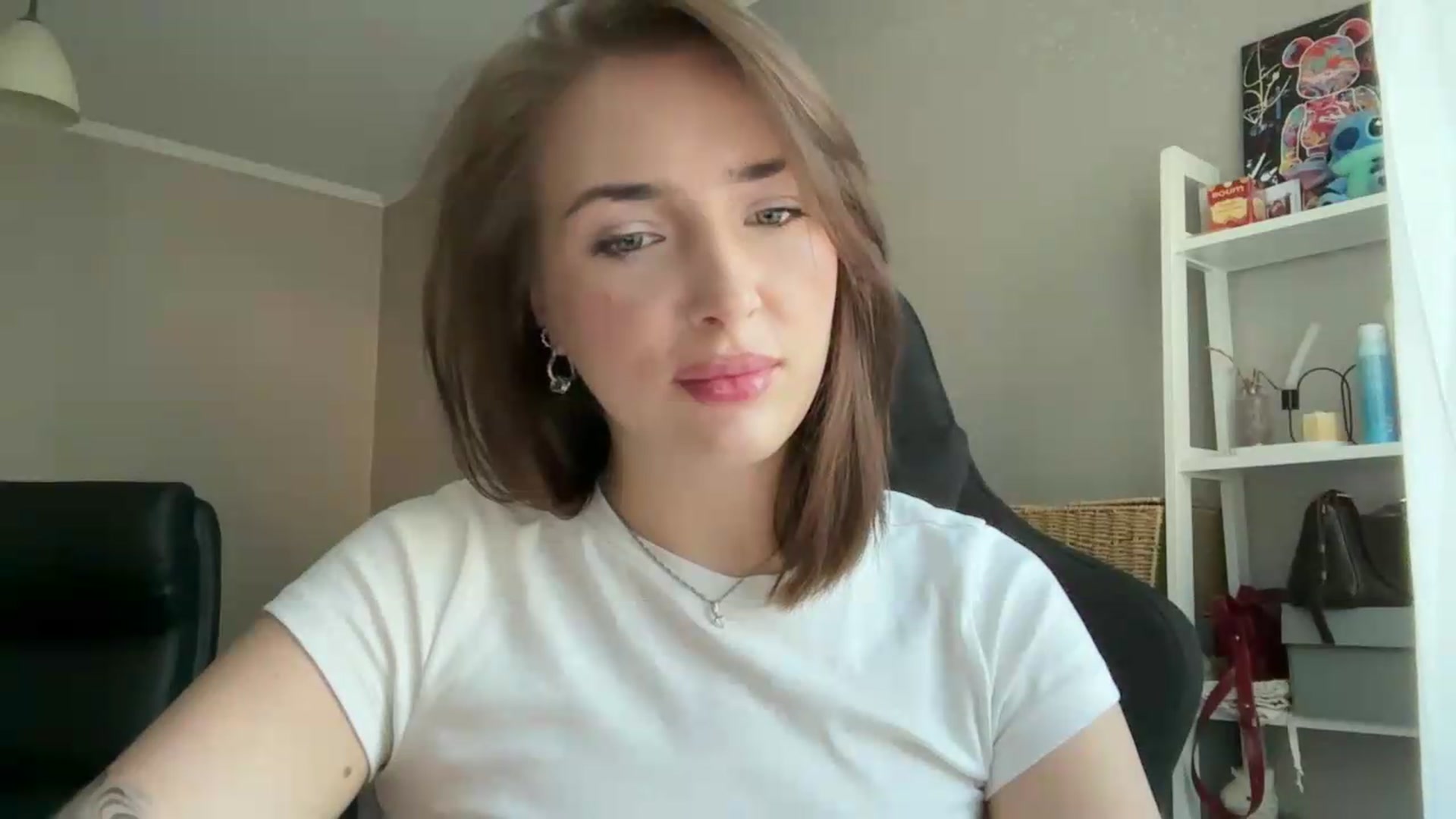 Gallery image thumbnail from Di_Pearl's myfreecams stream on, 07/02/2026, 16:17 image 8 of 20