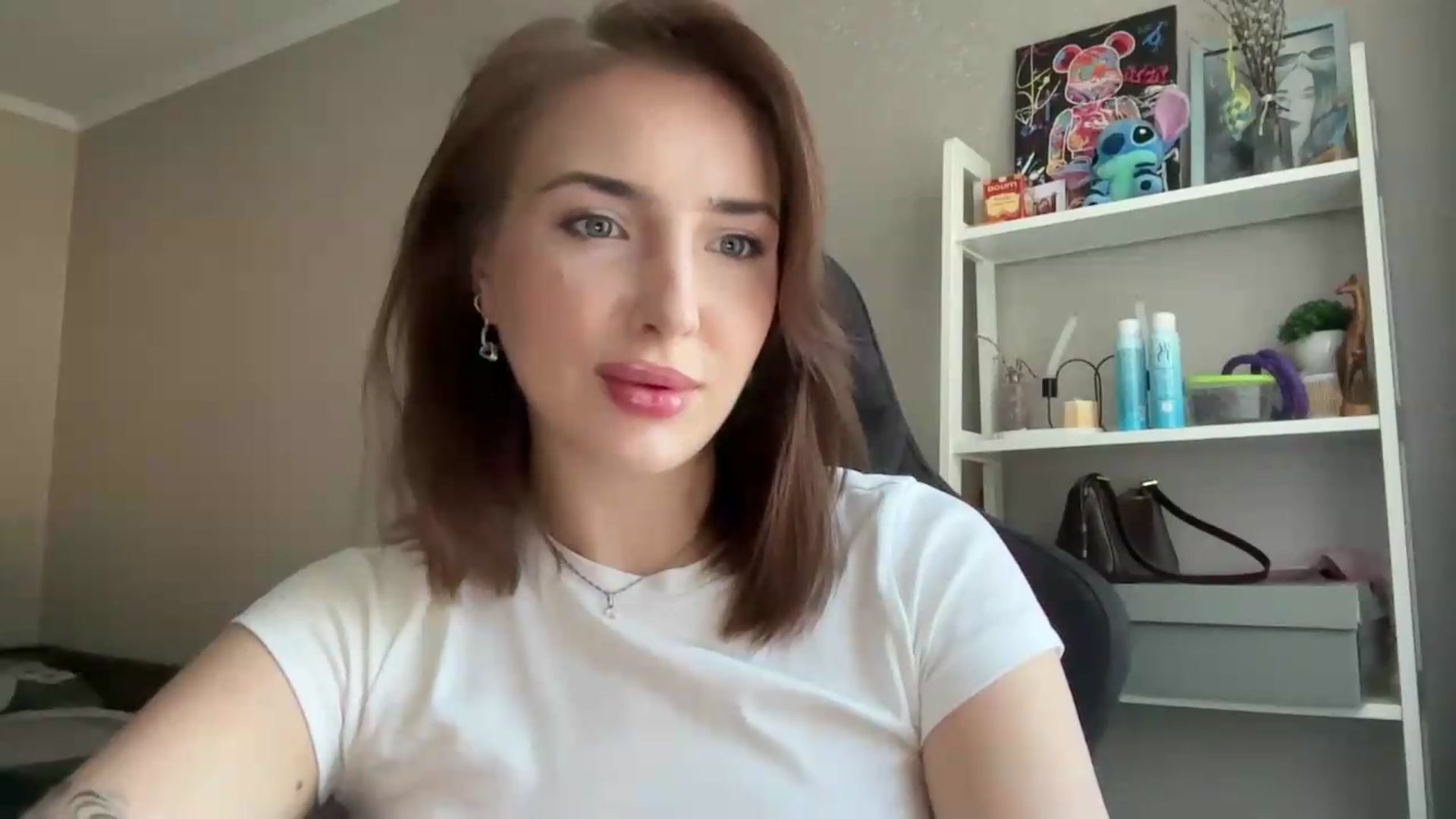 Gallery image thumbnail from Di_Pearl's myfreecams stream on, 07/02/2026, 16:17 image 2 of 20