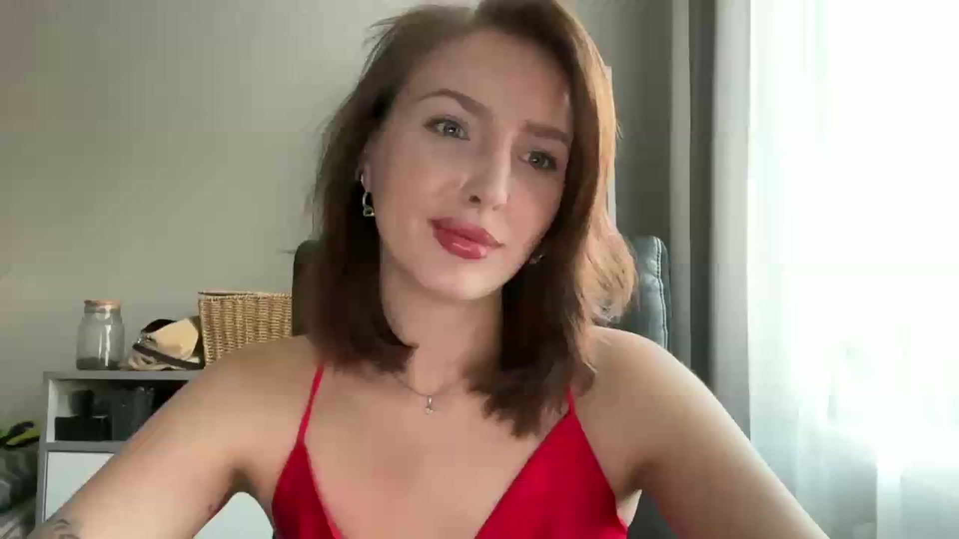 Gallery image thumbnail from Di_Pearl's myfreecams stream on, 07/04/2026, 16:24 image 19 of 20
