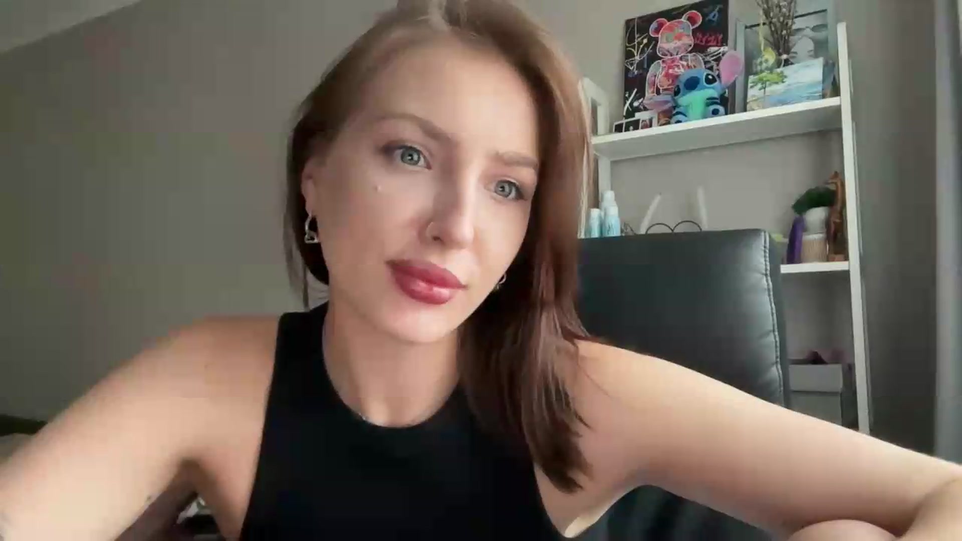 Gallery image thumbnail from Di_Pearl's myfreecams stream on, 07/09/2026, 15:14 image 19 of 20