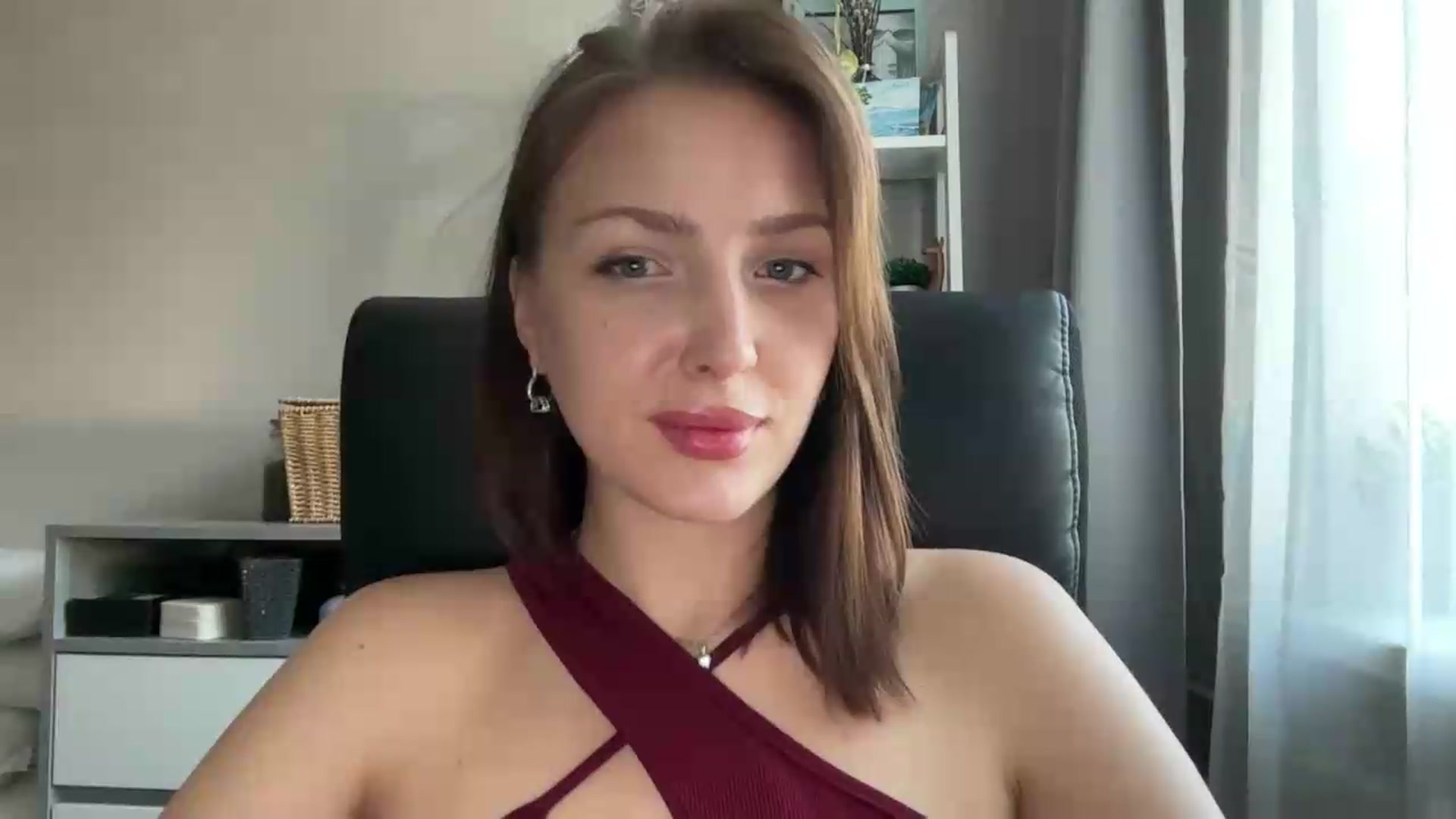 Gallery image thumbnail from Di_Pearl's myfreecams stream on, 07/19/2026, 15:16 image 7 of 20