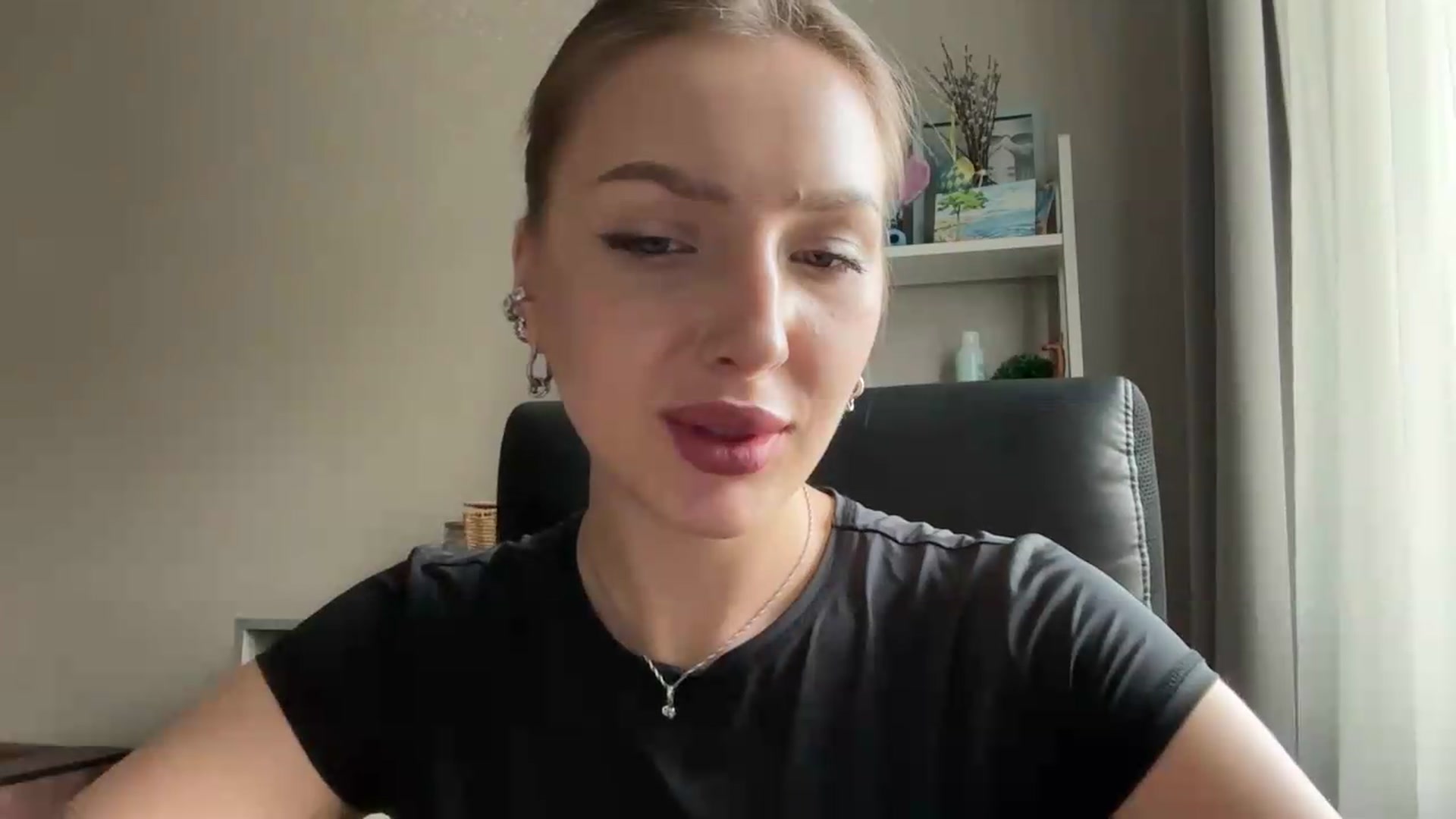 Gallery image thumbnail from Di_Pearl's myfreecams stream on, 07/20/2026, 14:52 image 5 of 20