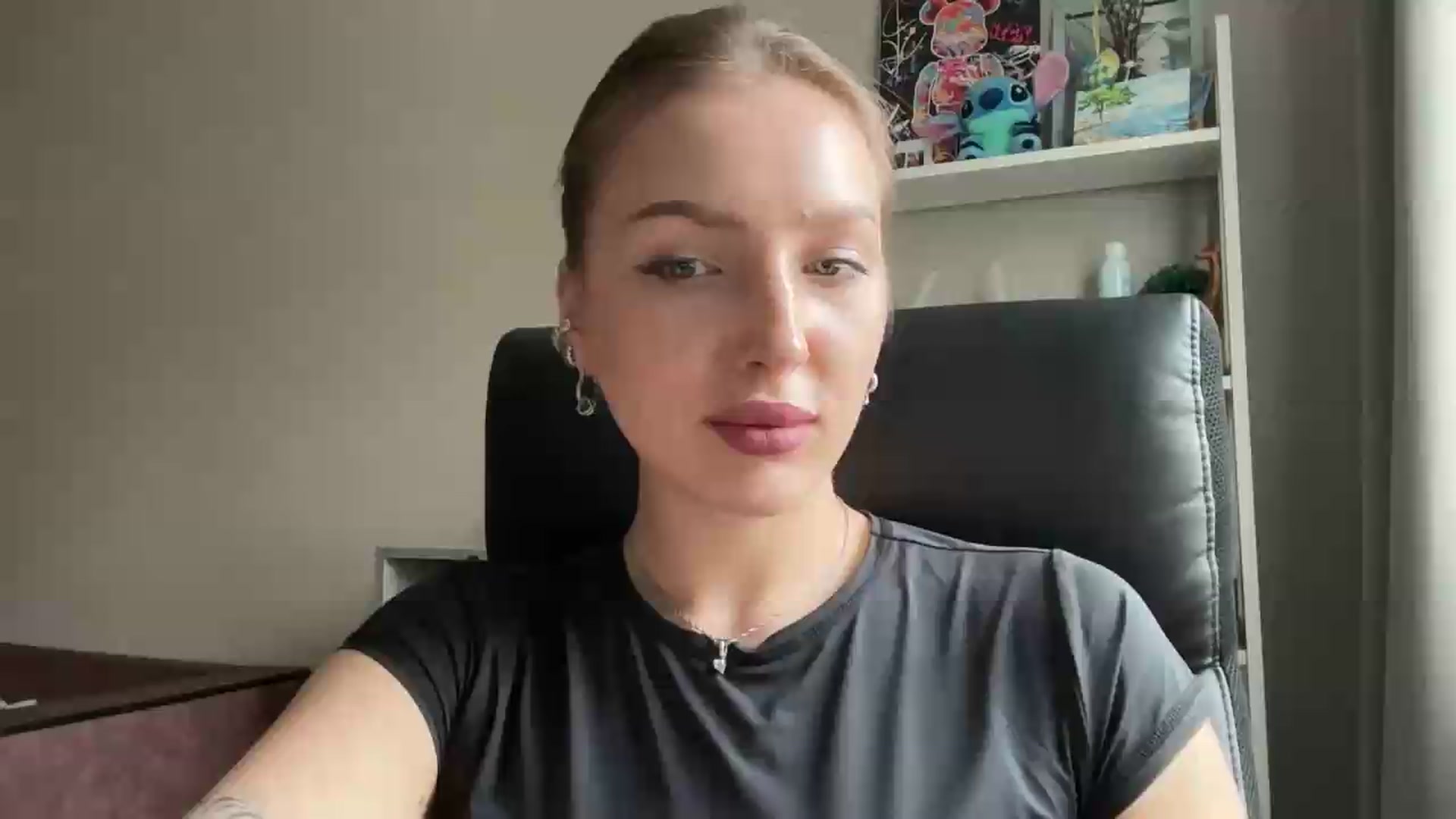 Gallery image thumbnail from Di_Pearl's myfreecams stream on, 07/20/2026, 14:52 image 2 of 20