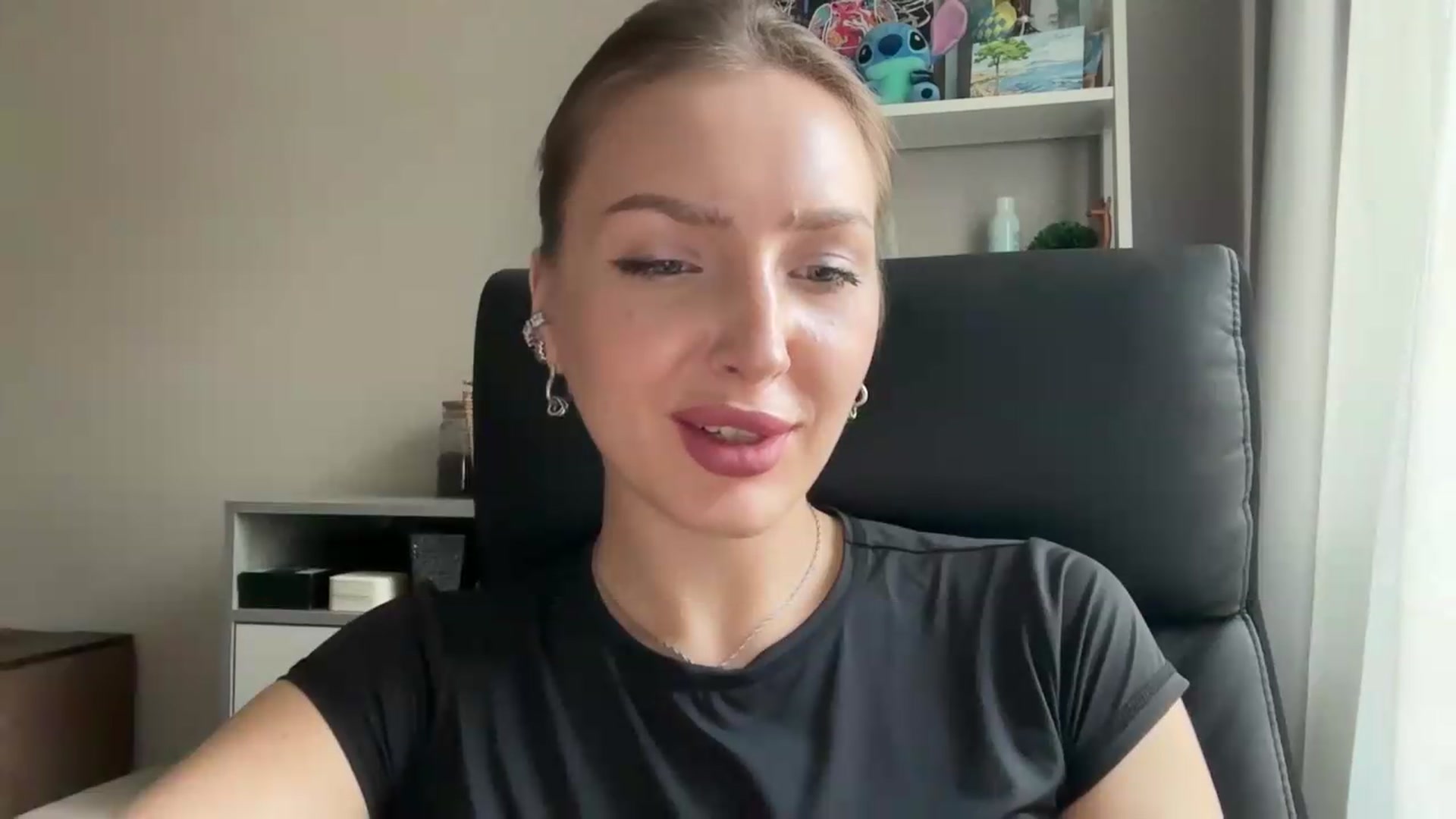 Gallery image thumbnail from Di_Pearl's myfreecams stream on, 07/20/2026, 14:52 image 14 of 20