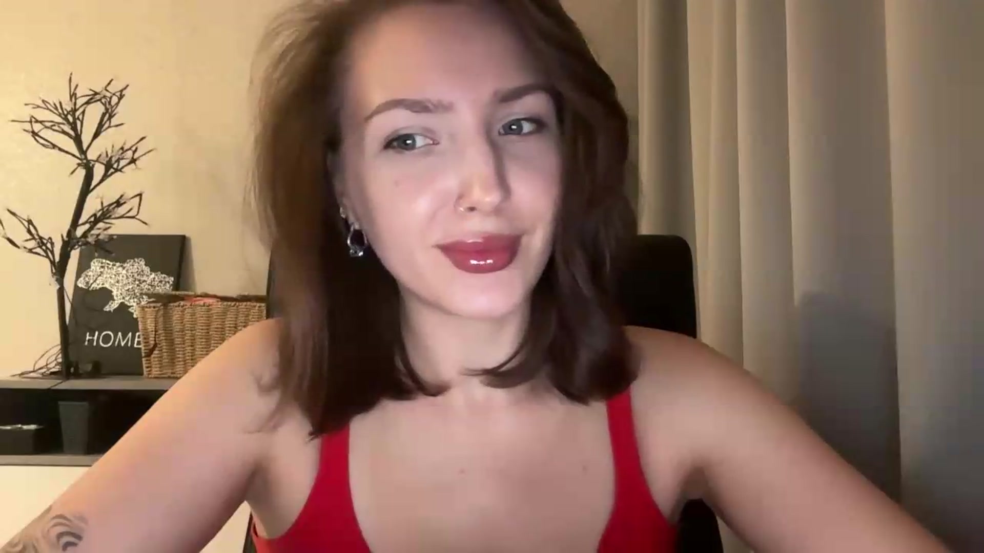 Gallery image thumbnail from Di_Pearl's myfreecams stream on, 07/29/2026, 20:13 image 2 of 20
