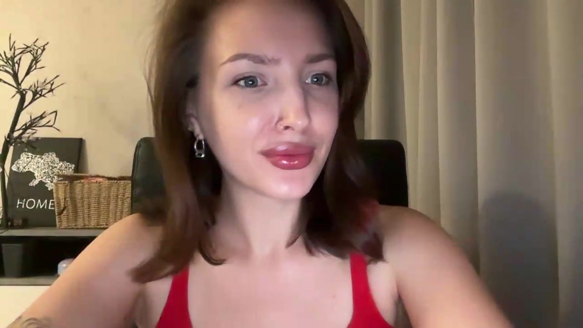 Gallery image thumbnail from Di_Pearl's myfreecams stream on, 07/29/2026, 22:09 image 9 of 20