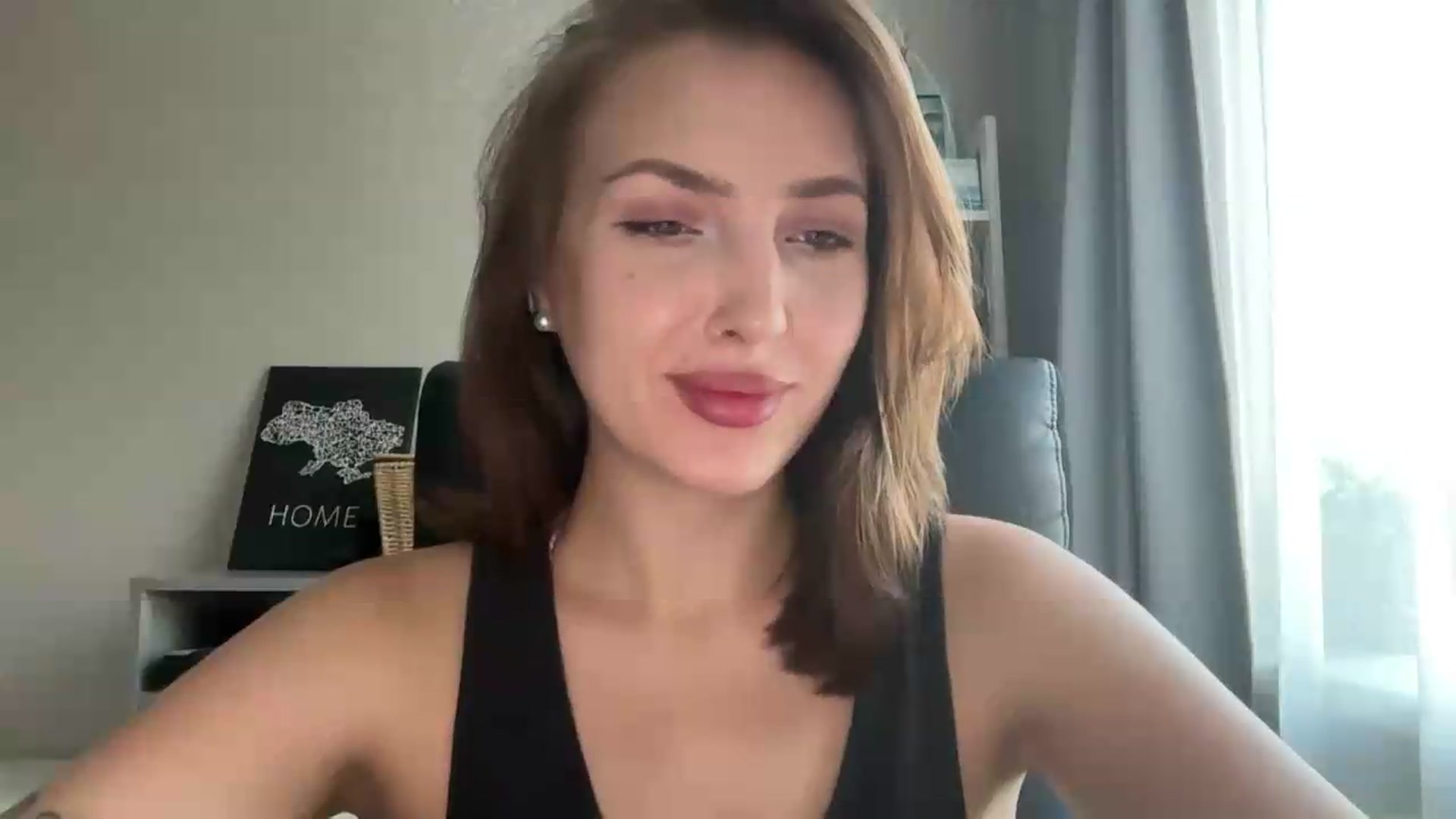 Gallery image thumbnail from Di_Pearl's myfreecams stream on, 08/11/2026, 15:04 image 13 of 20