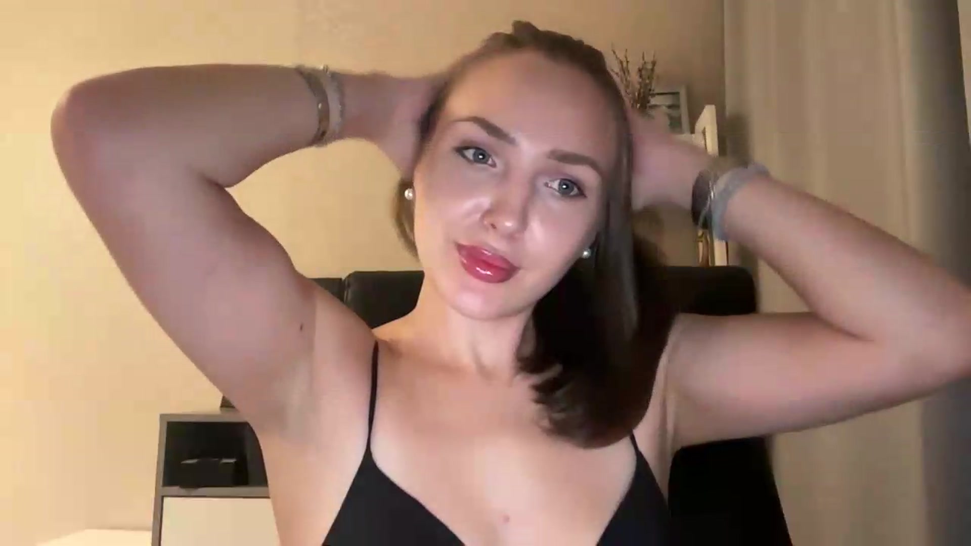 Gallery image thumbnail from Di_Pearl's myfreecams stream on, 08/11/2026, 20:14 image 16 of 20