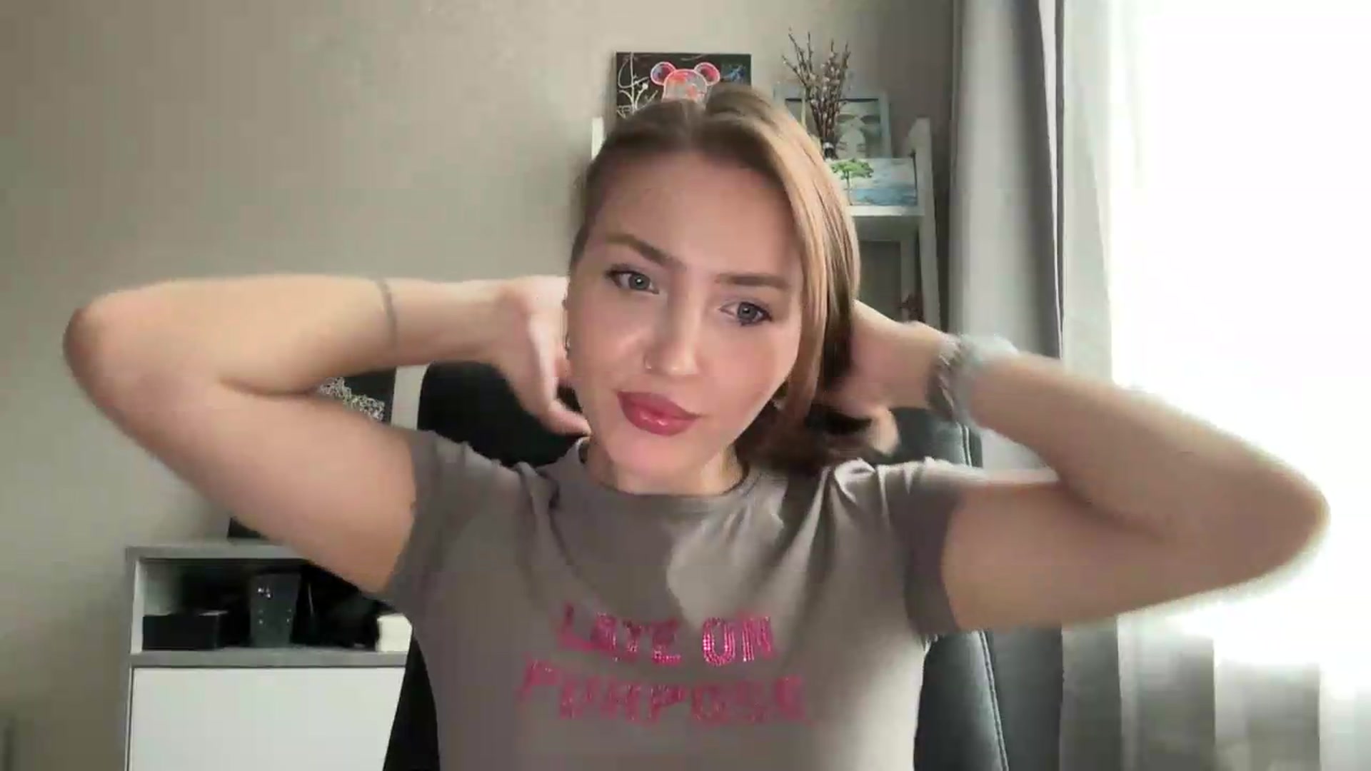 Gallery image thumbnail from Di_Pearl's myfreecams stream on, 08/19/2026, 15:49 image 5 of 20