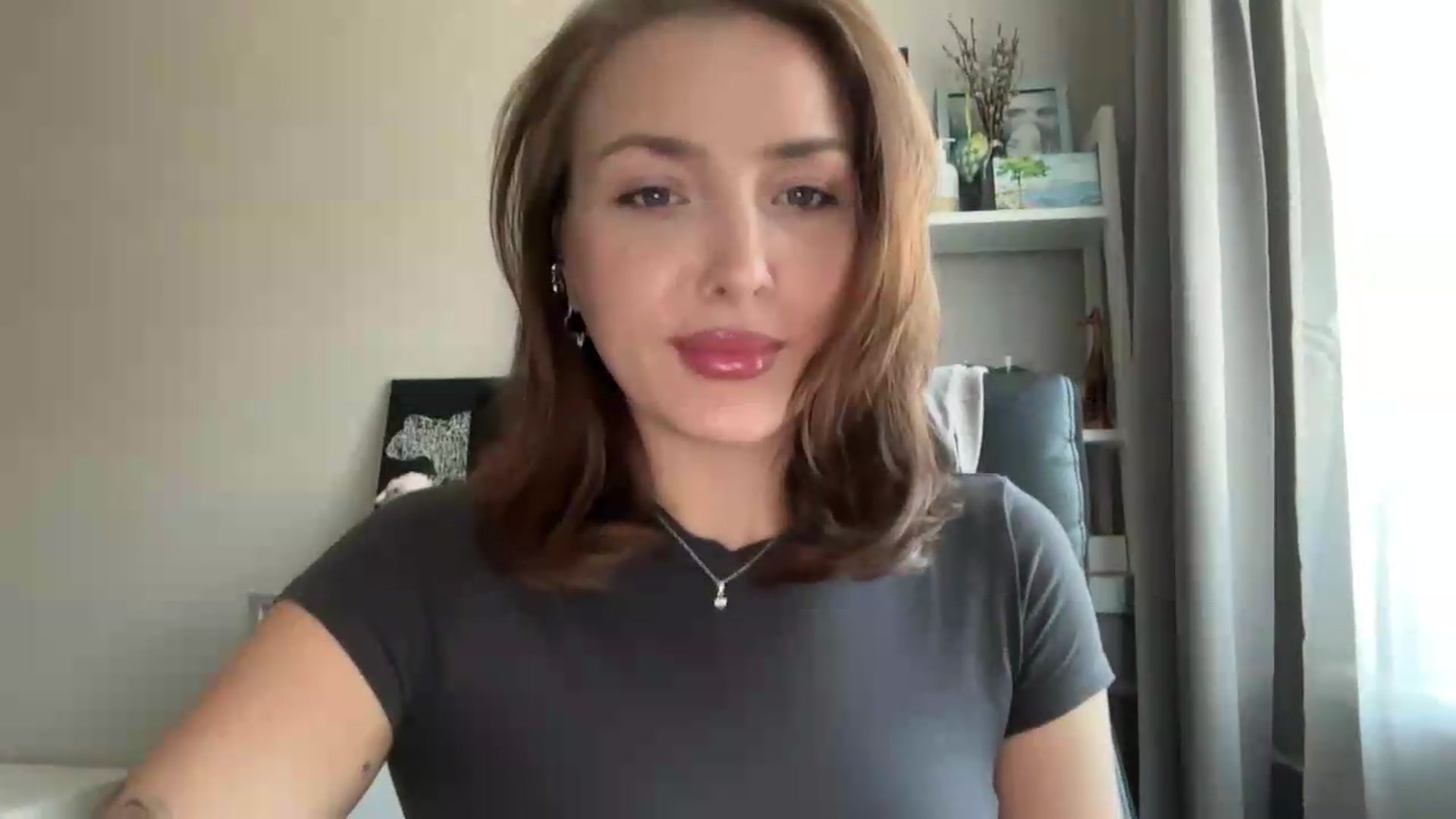 Gallery image thumbnail from Di_Pearl's myfreecams stream on, 08/20/2026, 13:35 image 3 of 20
