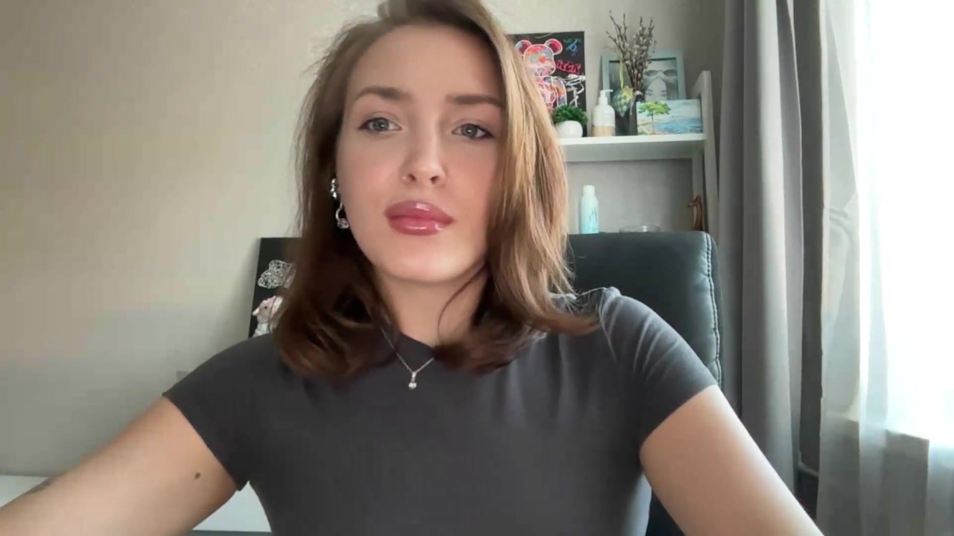 Gallery image thumbnail from Di_Pearl's myfreecams stream on, 08/20/2026, 15:08 image 13 of 20