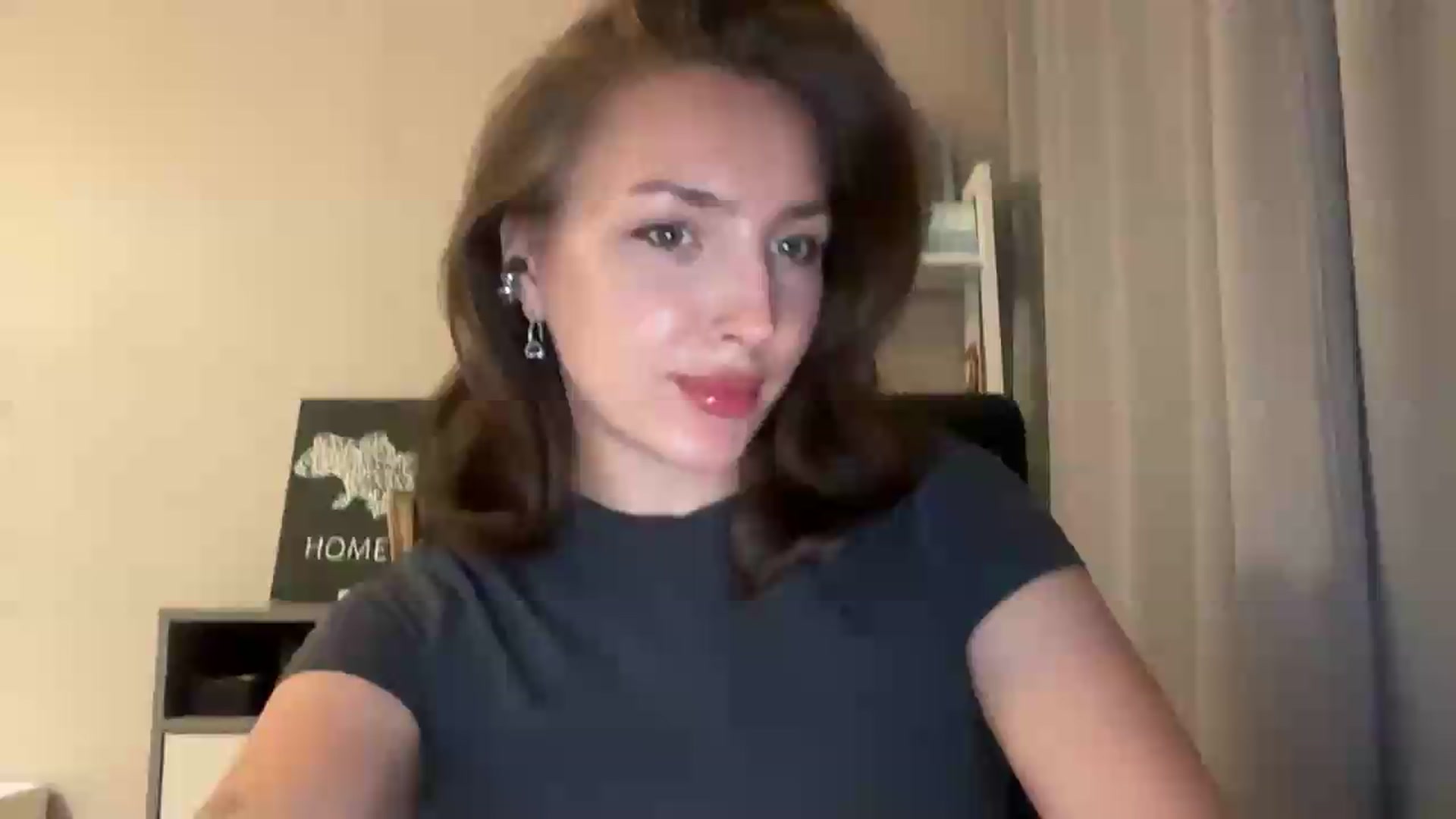 Gallery image thumbnail from Di_Pearl's myfreecams stream on, 08/20/2026, 20:12 image 2 of 20