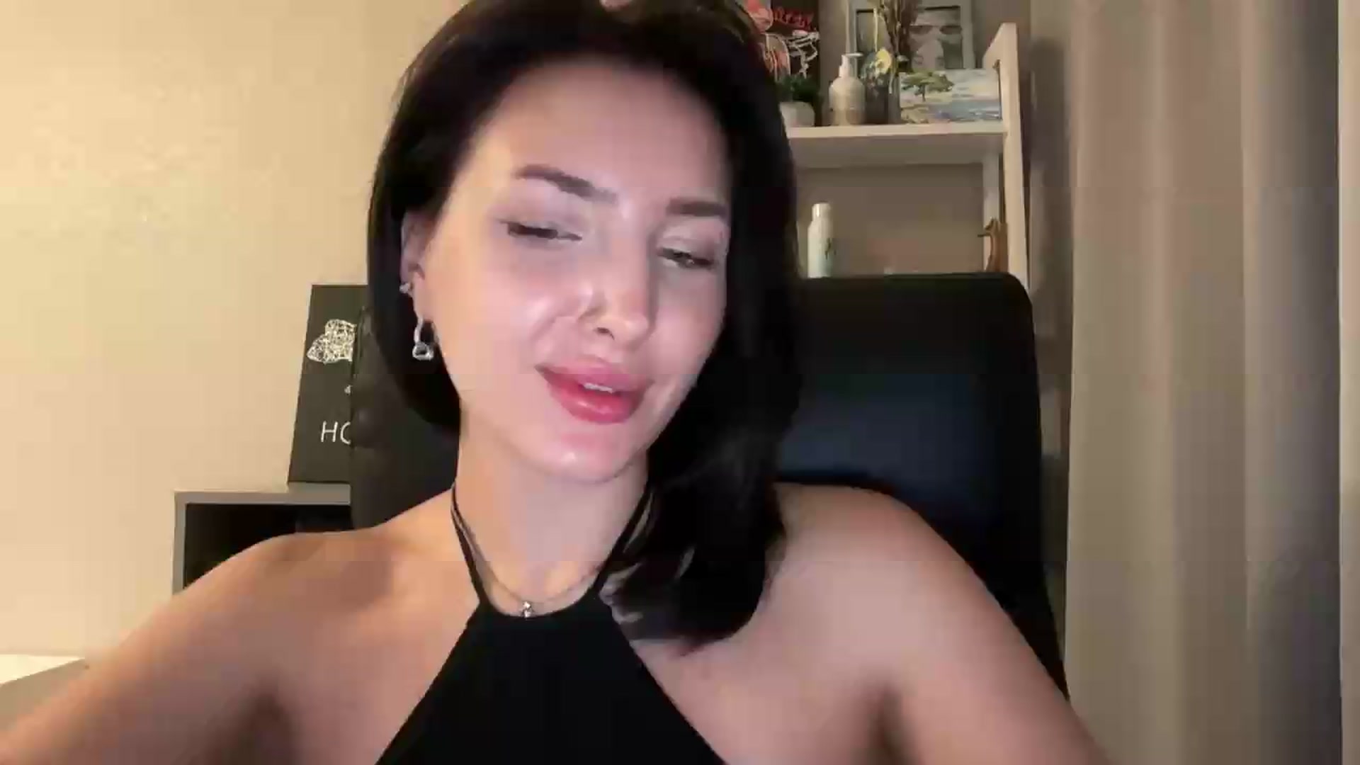 Gallery image thumbnail from Di_Pearl's myfreecams stream on, 08/21/2026, 21:22 image 20 of 20