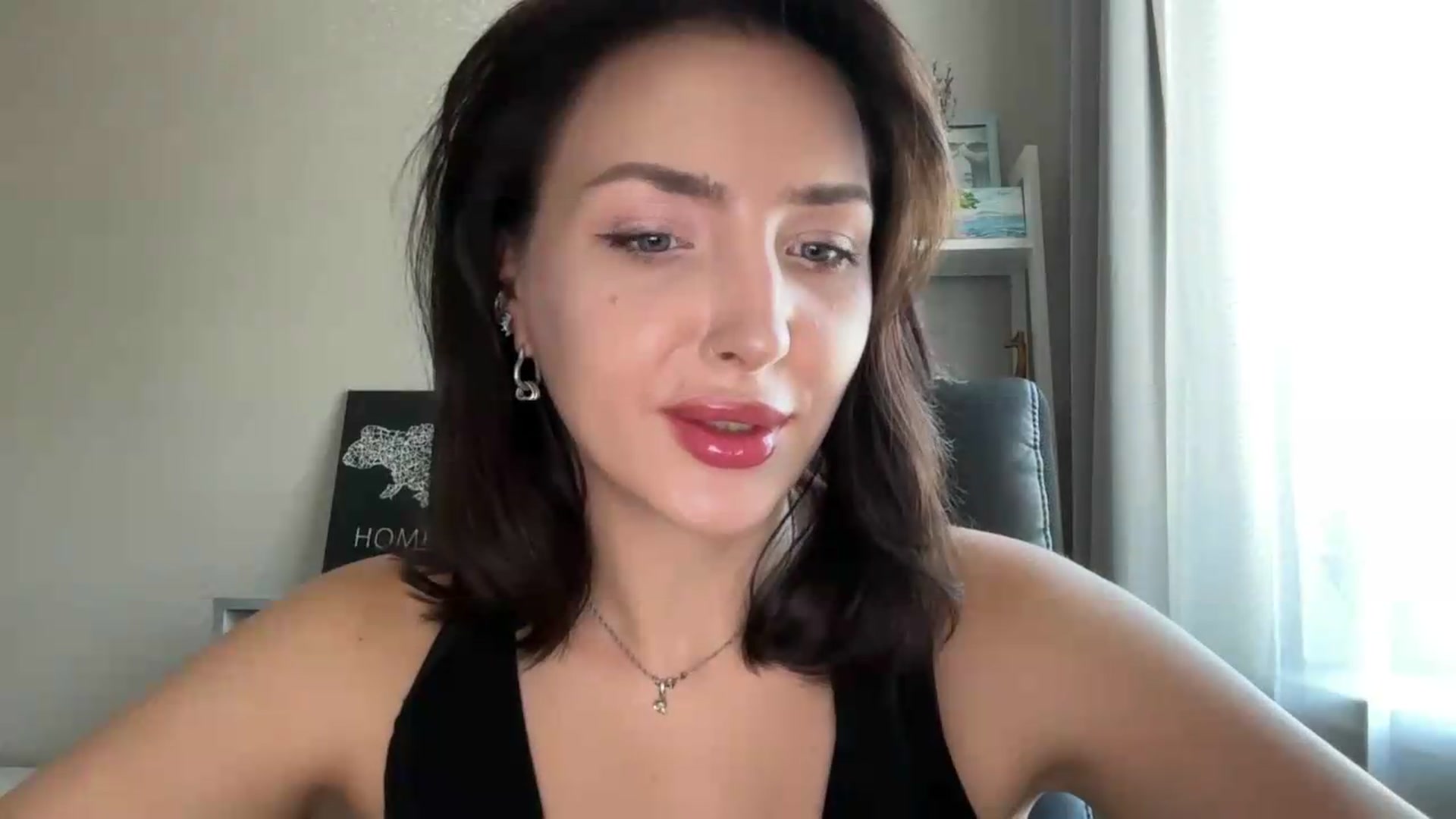 Gallery image thumbnail from Di_Pearl's myfreecams stream on, 08/22/2026, 15:16 image 6 of 20