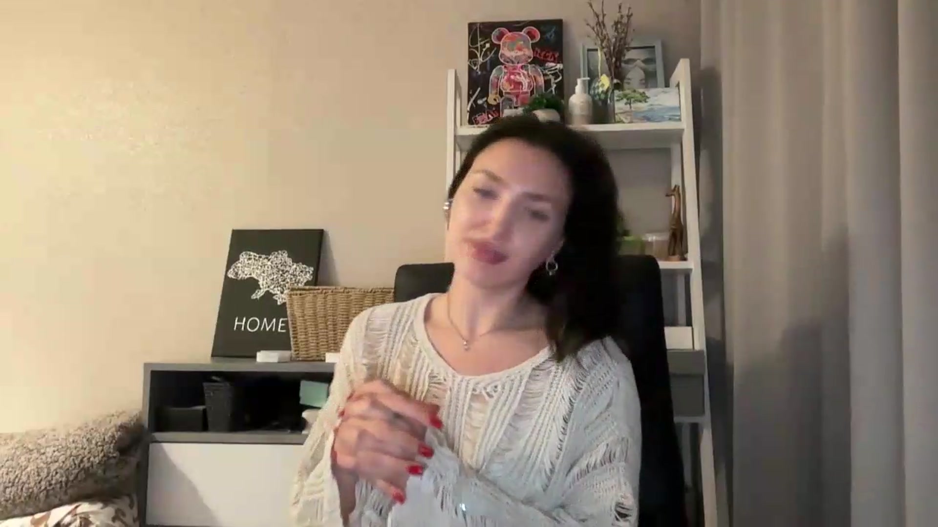 Gallery image thumbnail from Di_Pearl's myfreecams stream on, 08/25/2026, 22:07 image 5 of 20