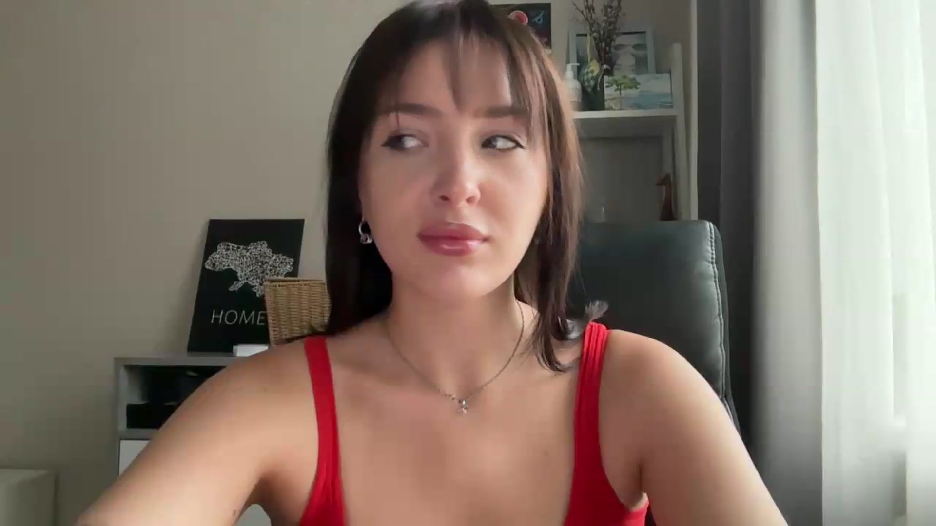 Gallery image thumbnail from Di_Pearl's myfreecams stream on, 08/26/2026, 17:59 image 5 of 20