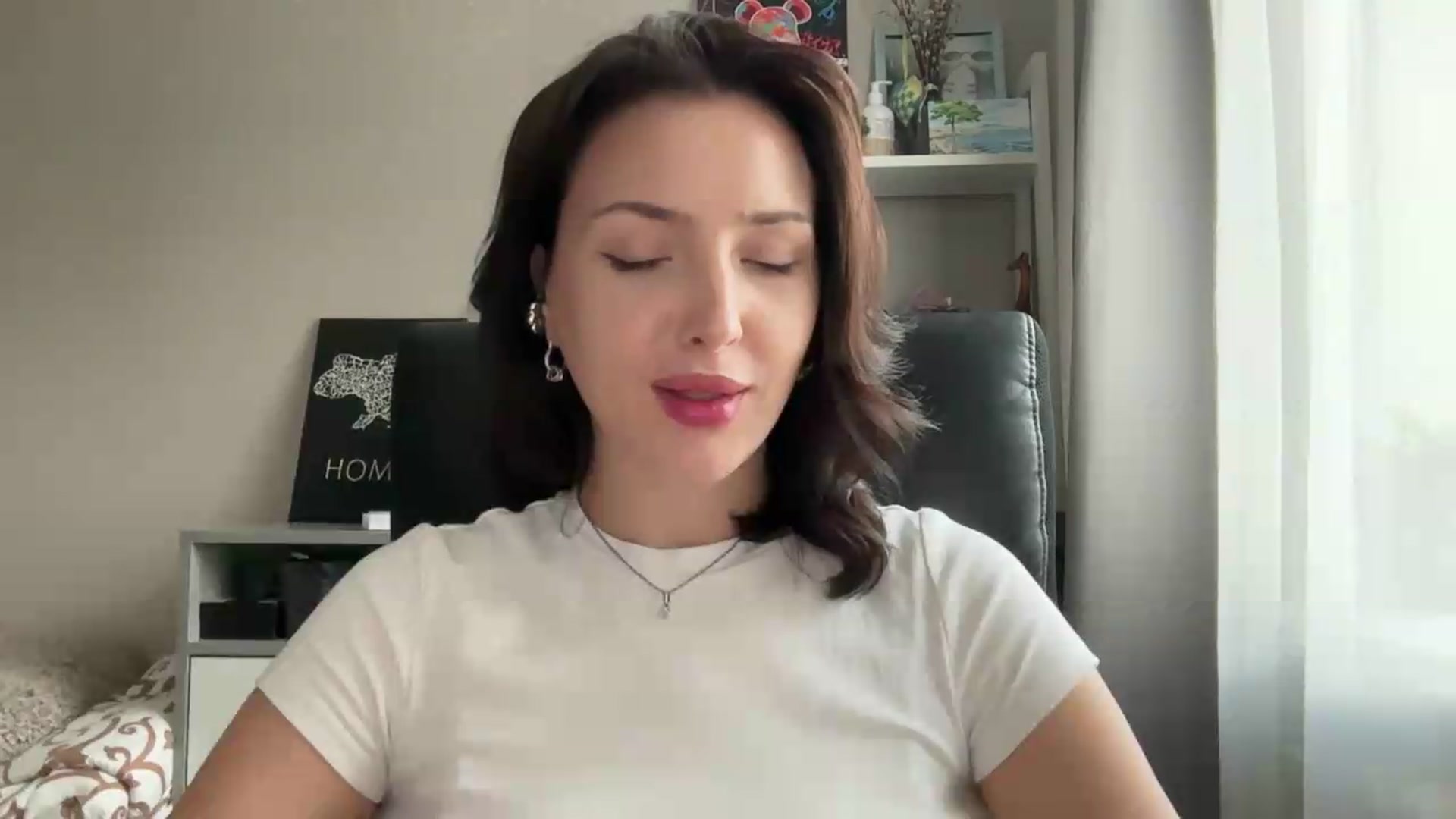 Gallery image thumbnail from Di_Pearl's myfreecams stream on, 08/27/2026, 15:09 image 7 of 20
