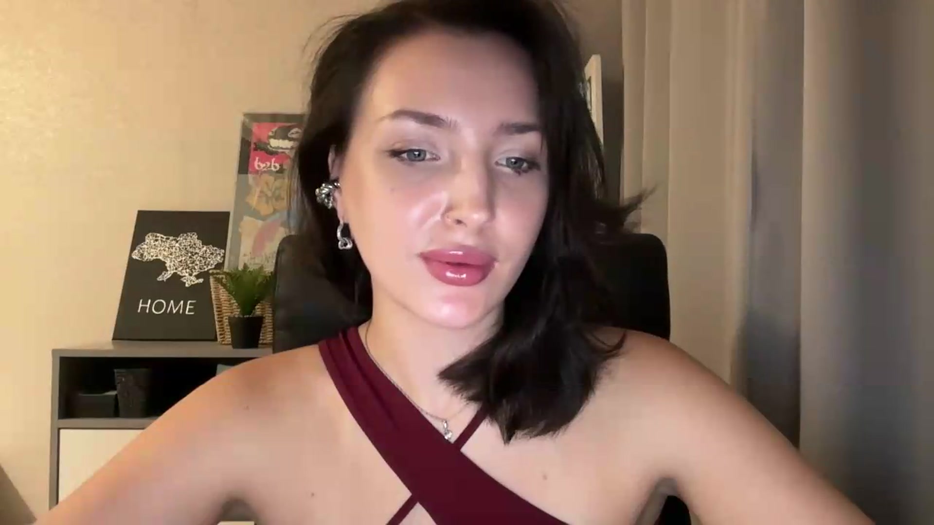 Gallery image thumbnail from Di_Pearl's myfreecams stream on, 08/29/2026, 22:22 image 2 of 20