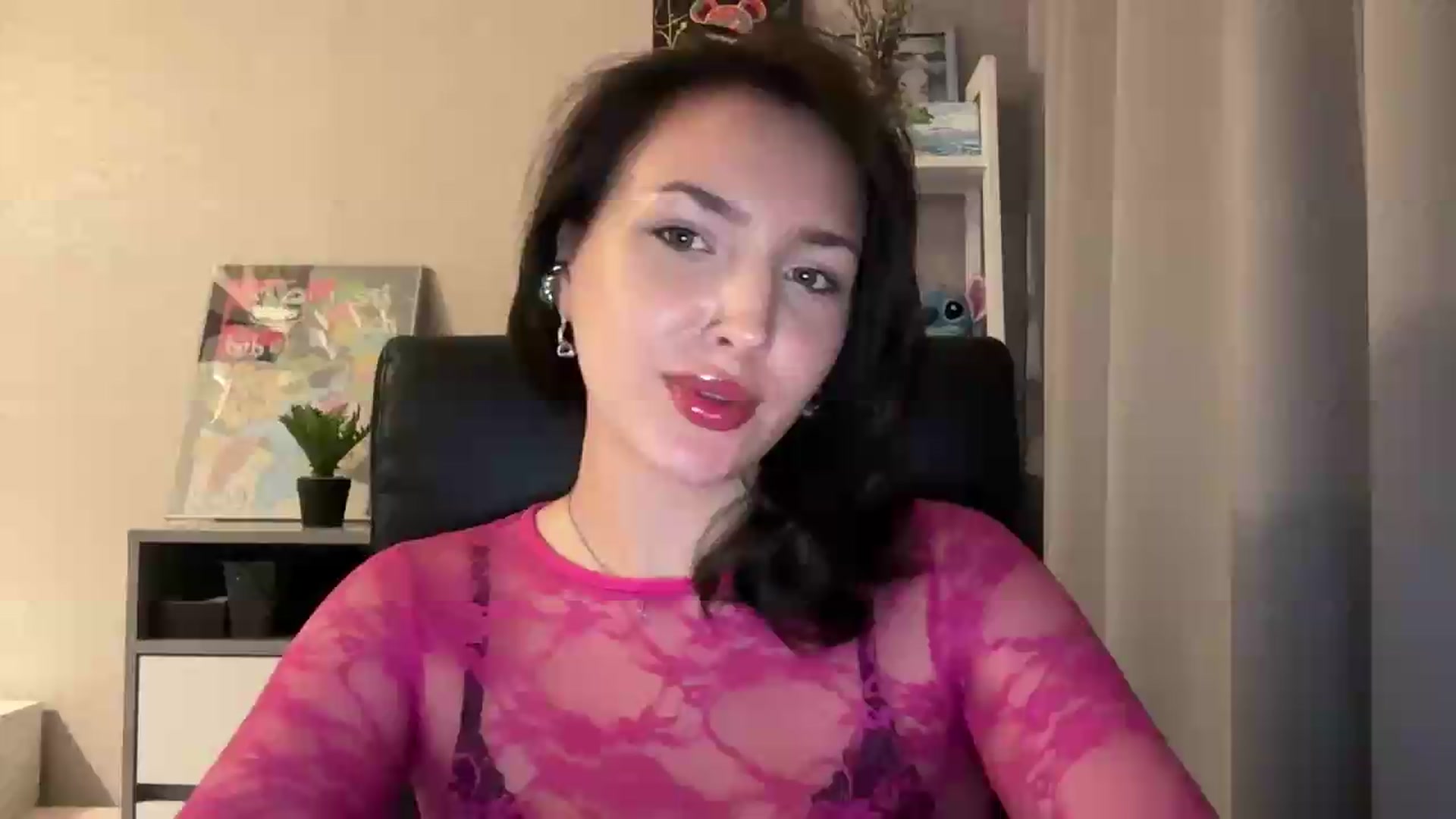 Gallery image thumbnail from Di_Pearl's myfreecams stream on, 08/30/2026, 21:04 image 14 of 20