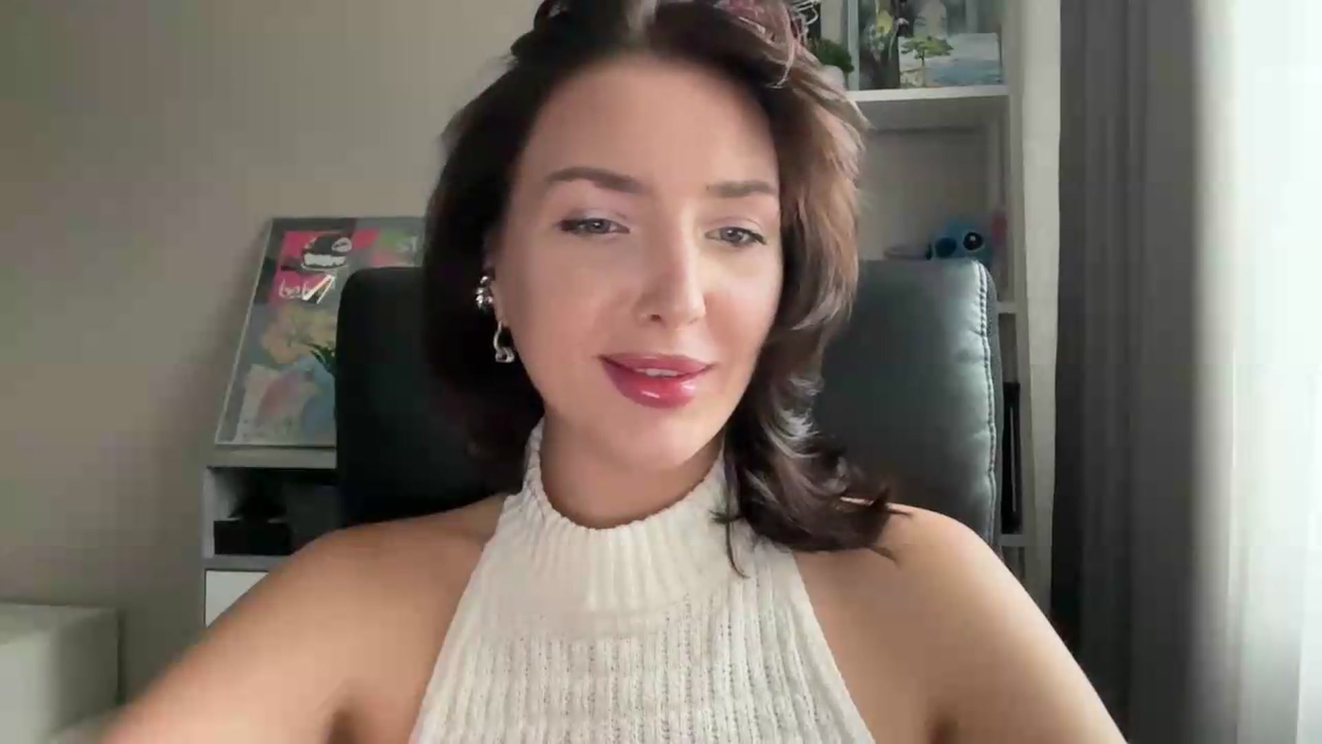 Gallery image thumbnail from Di_Pearl's myfreecams stream on, 09/03/2026, 14:16 image 17 of 20