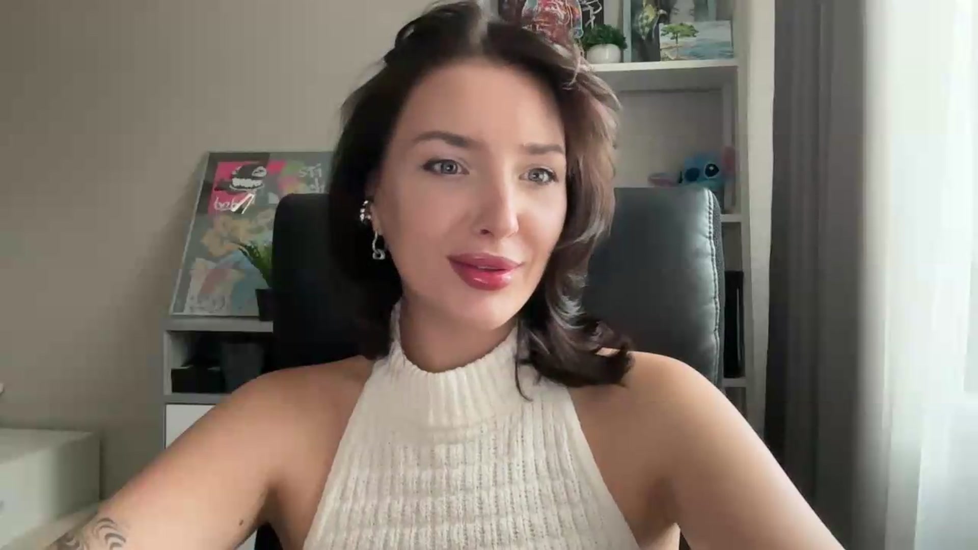Gallery image thumbnail from Di_Pearl's myfreecams stream on, 09/03/2026, 14:16 image 18 of 20
