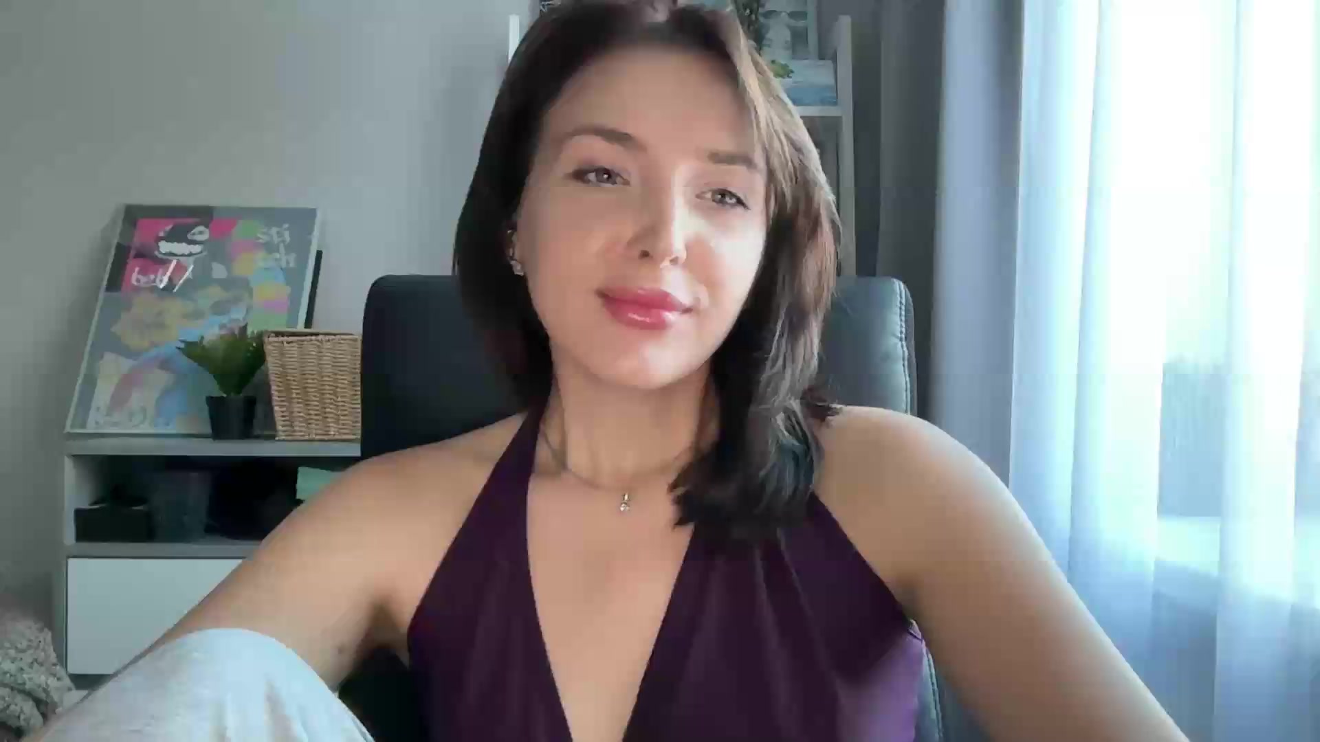 Gallery image thumbnail from Di_Pearl's myfreecams stream on, 09/06/2026, 15:17 image 16 of 20