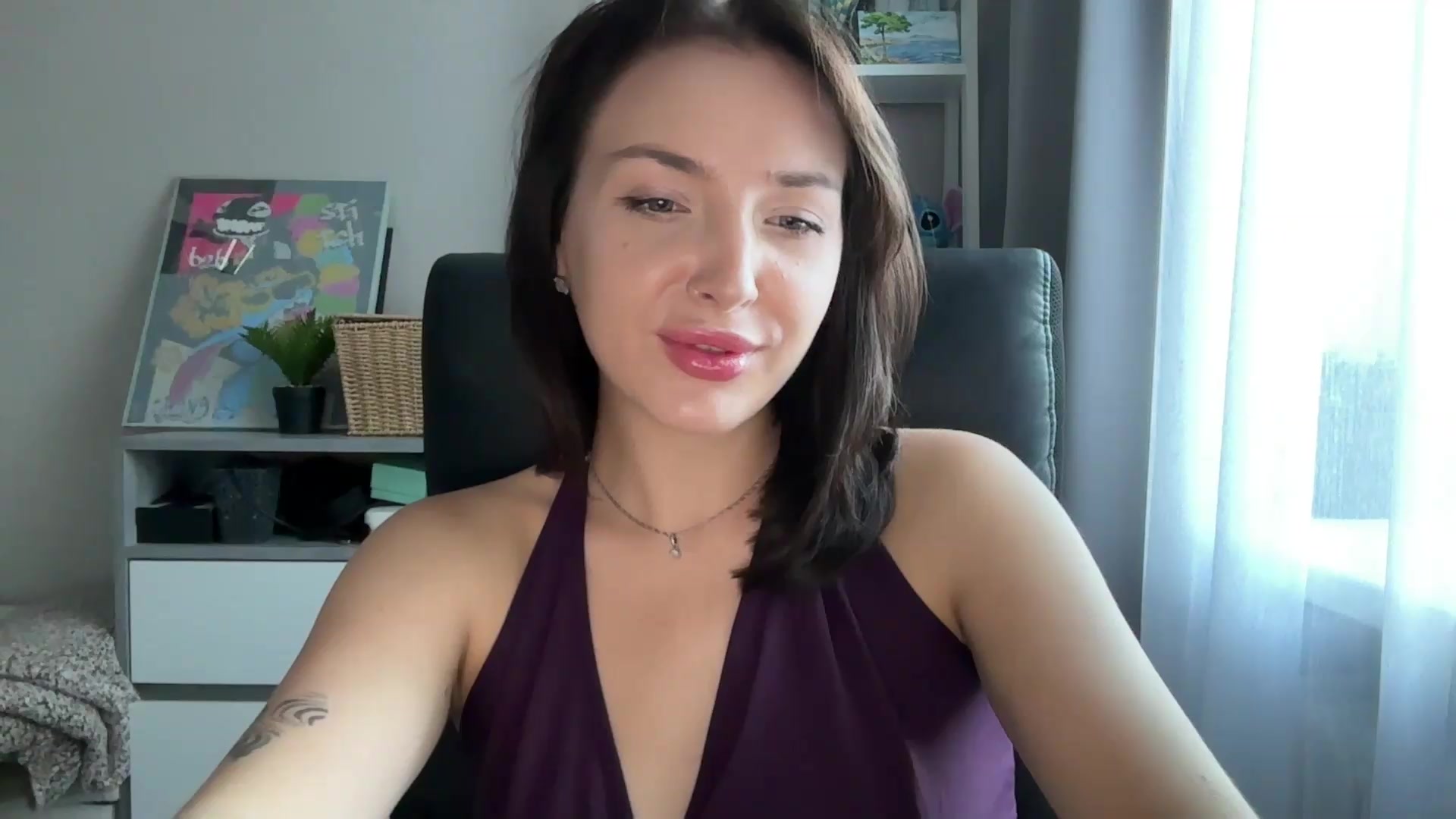 Gallery image thumbnail from Di_Pearl's myfreecams stream on, 09/06/2026, 15:17 image 20 of 20