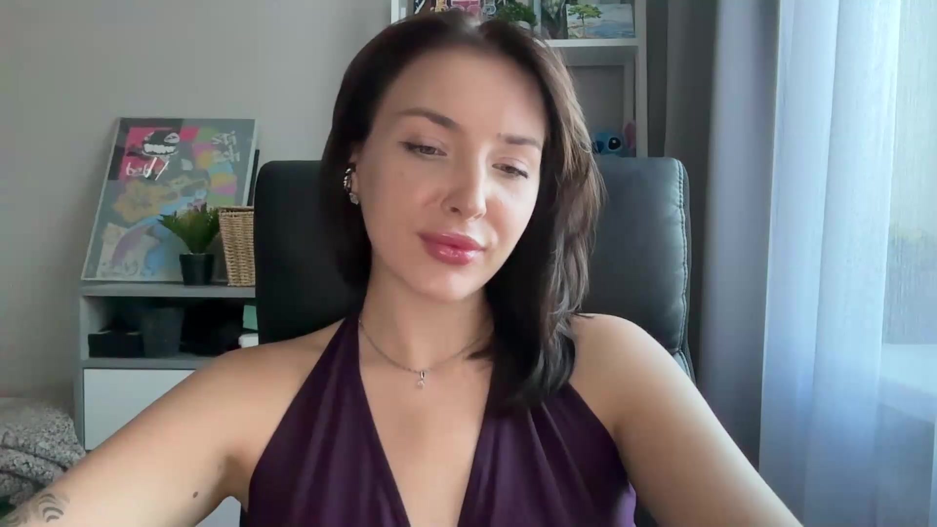 Gallery image thumbnail from Di_Pearl's myfreecams stream on, 09/06/2026, 15:17 image 14 of 20